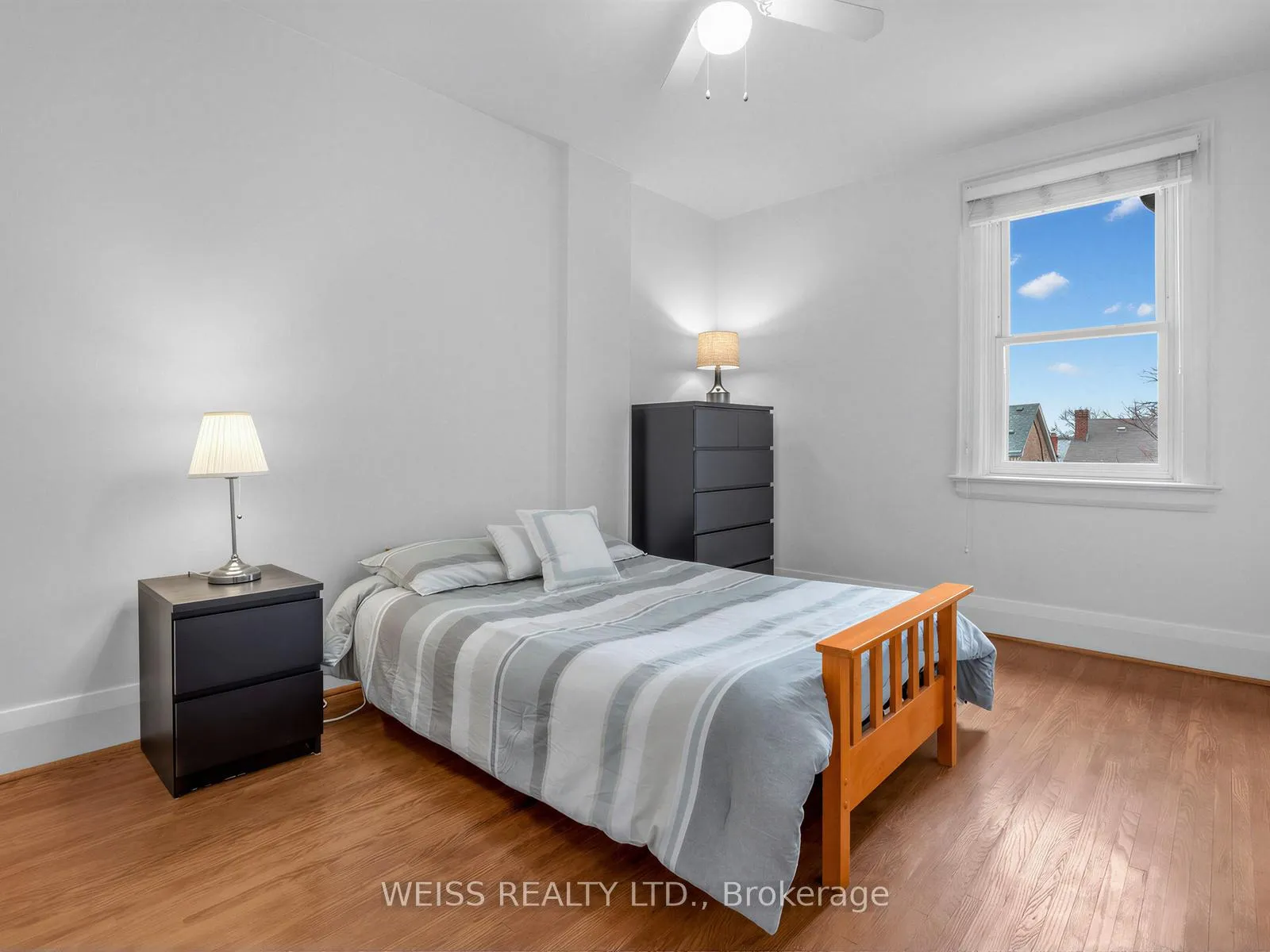 Photo 23 of 42 Crang Avenue, Toronto, Oakwood Village — HOMEH