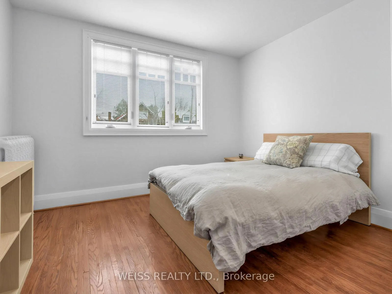 Photo 24 of 42 Crang Avenue, Toronto, Oakwood Village — HOMEH