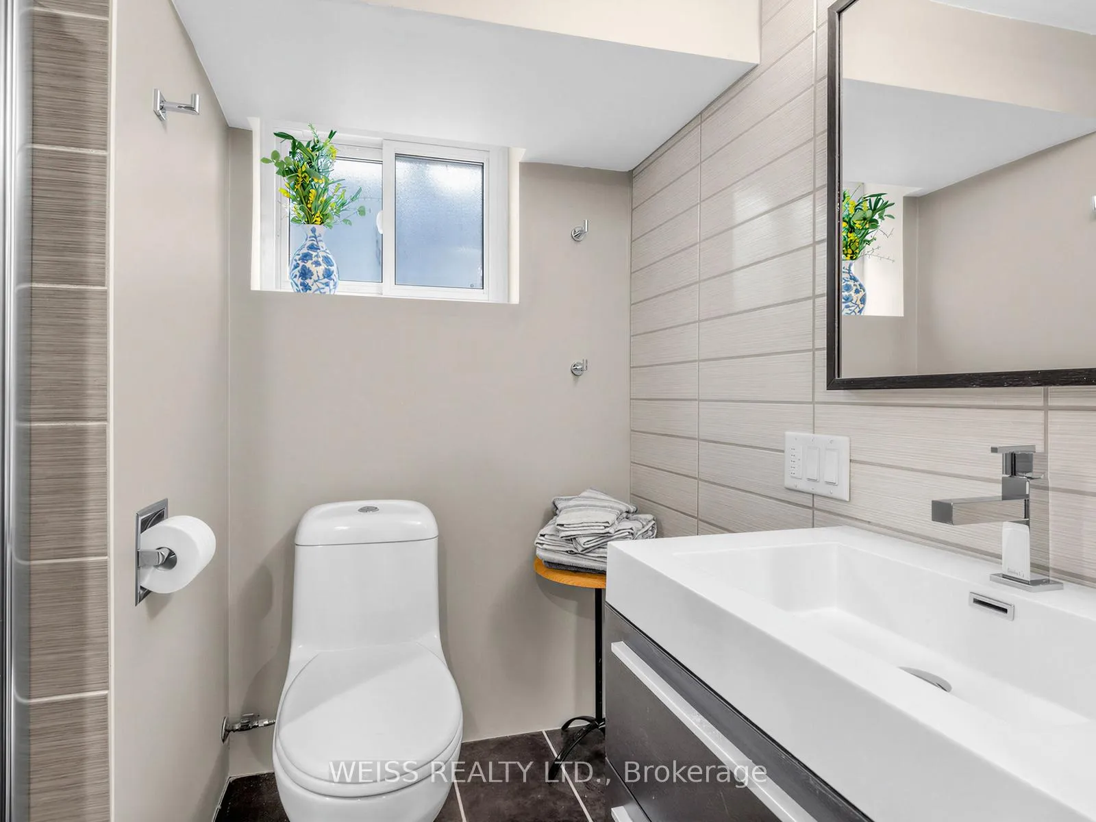Photo 34 of 42 Crang Avenue, Toronto, Oakwood Village — HOMEH