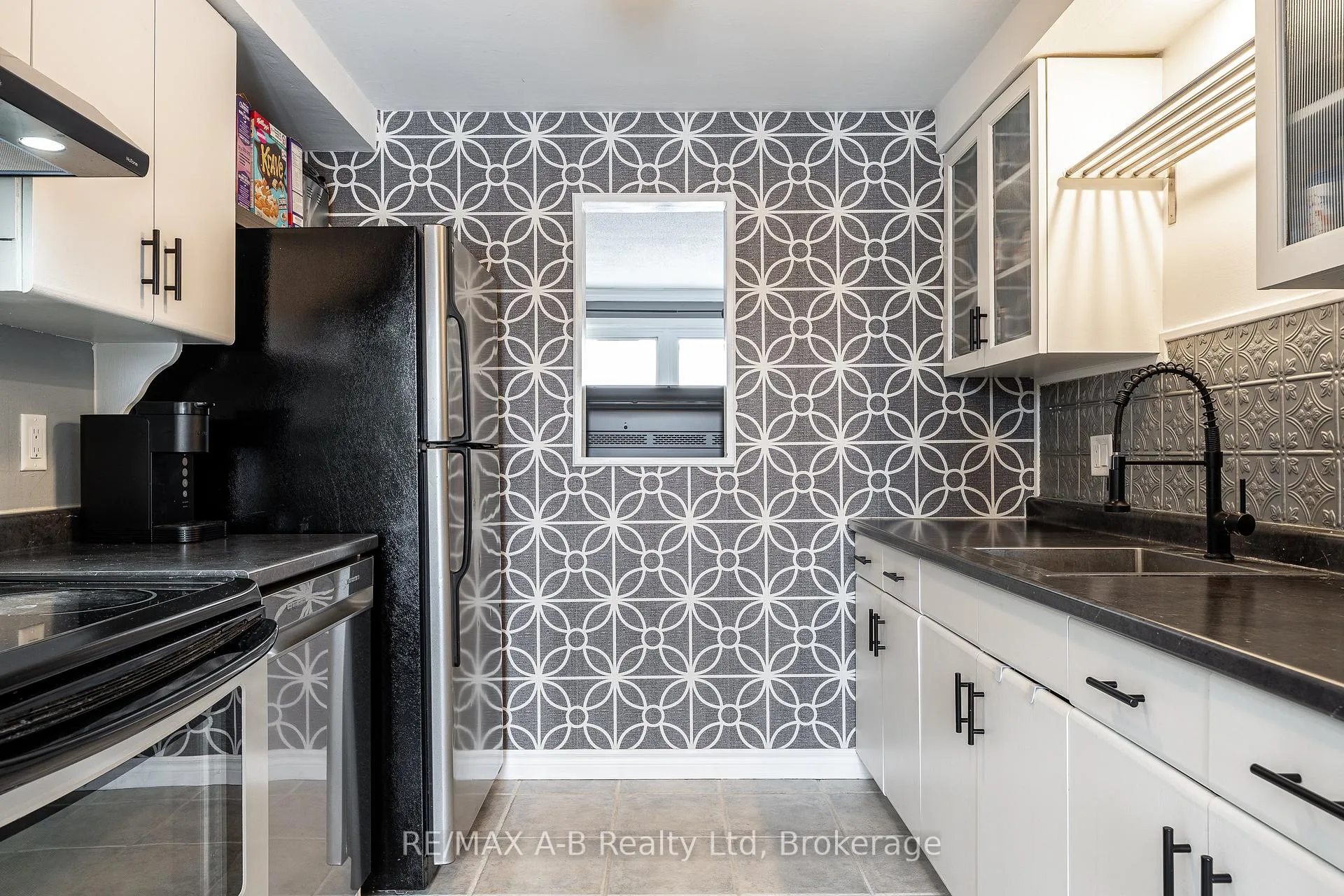 Photo 10 of Unit 24, 91 Avonwood Drive, Stratford — HOMEH