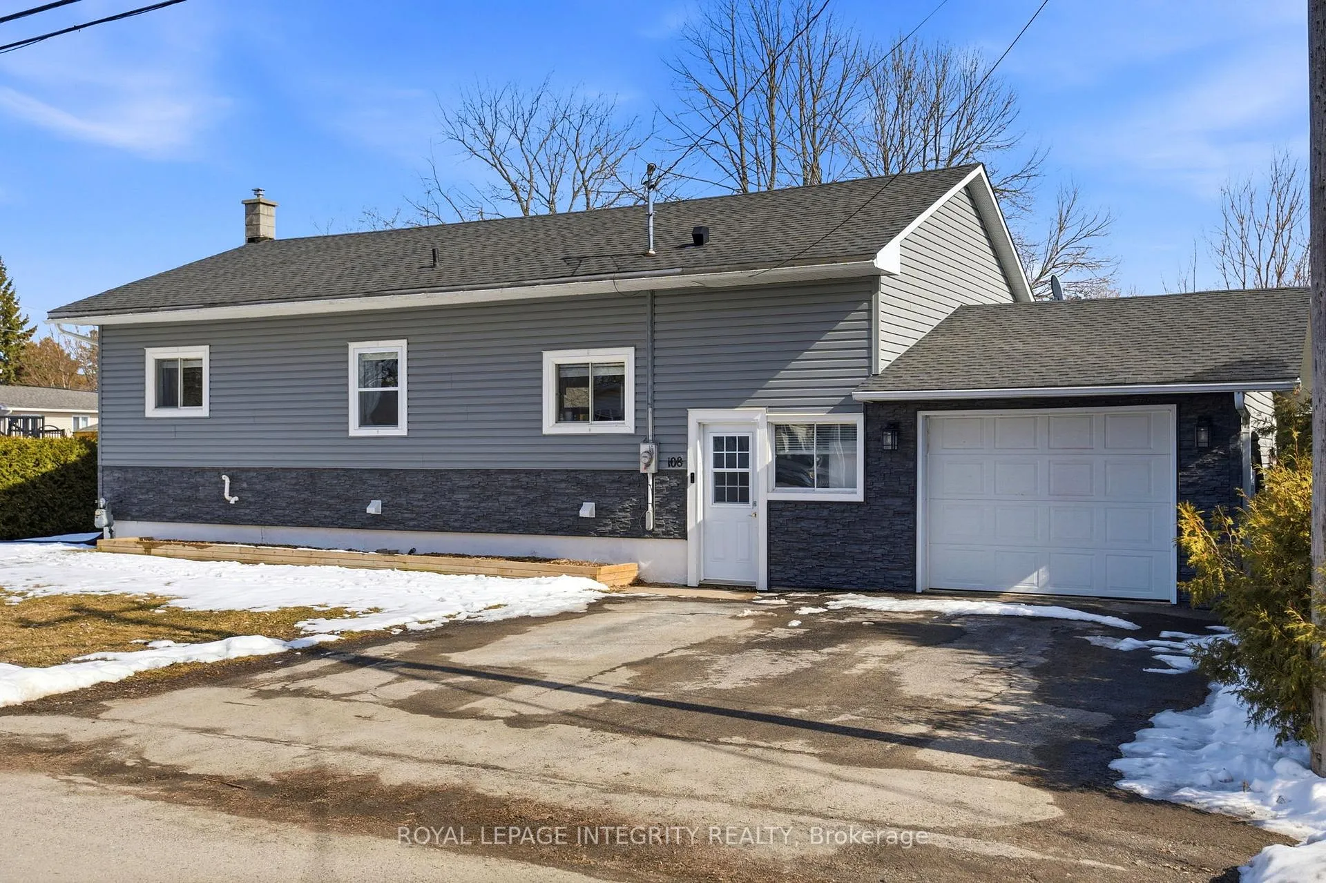 Photo 2 of 108 George Street E, North Grenville, Kemptville — HOMEH
