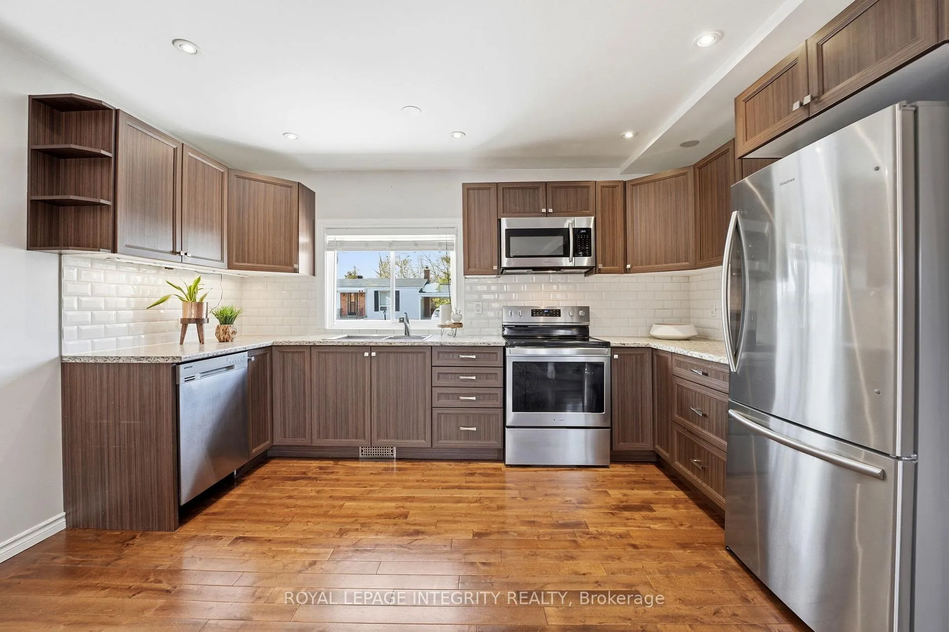 Photo 18 of 108 George Street E, North Grenville, Kemptville — HOMEH