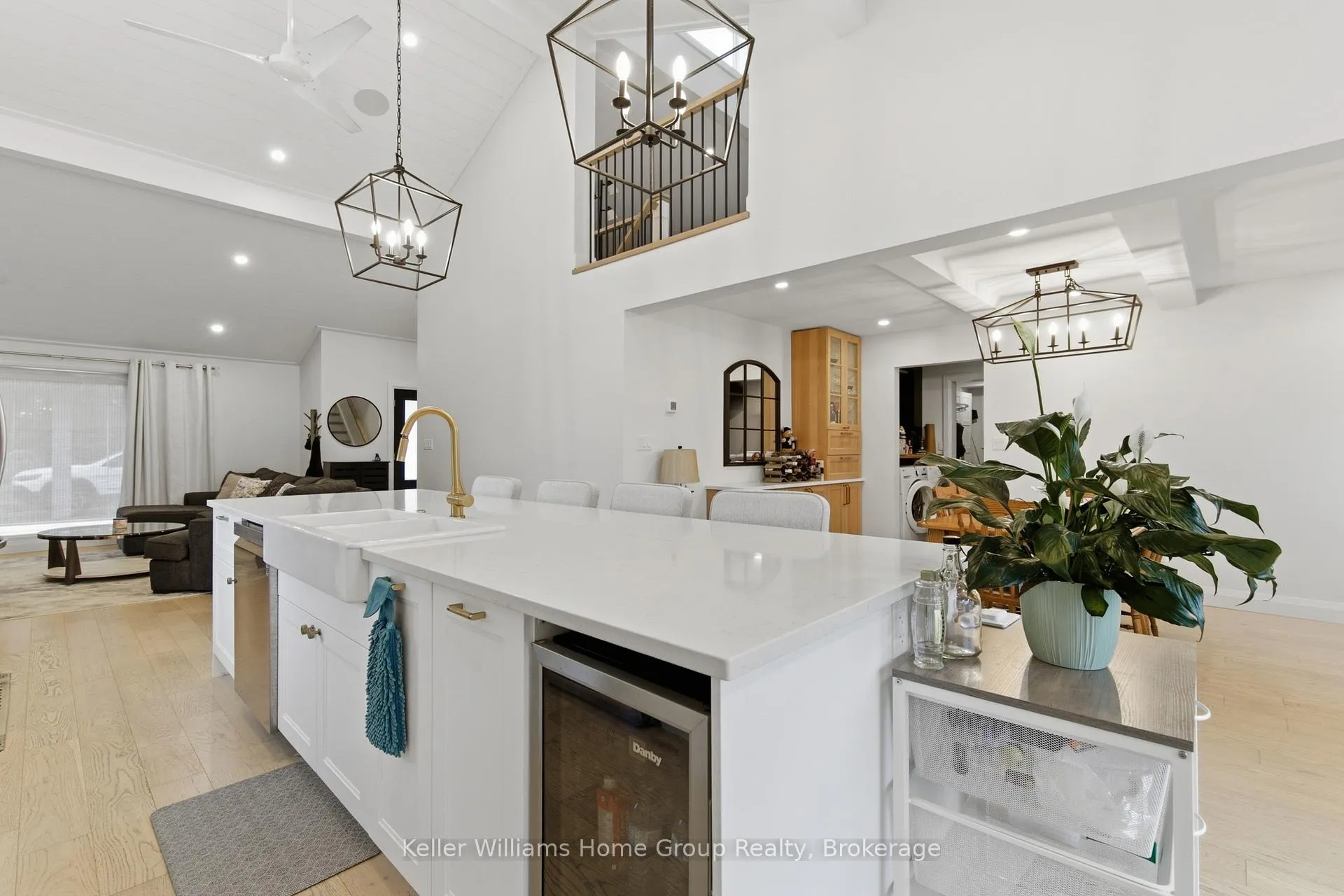 Photo 4 of 989 Northfield Drive E, Woolwich — HOMEH
