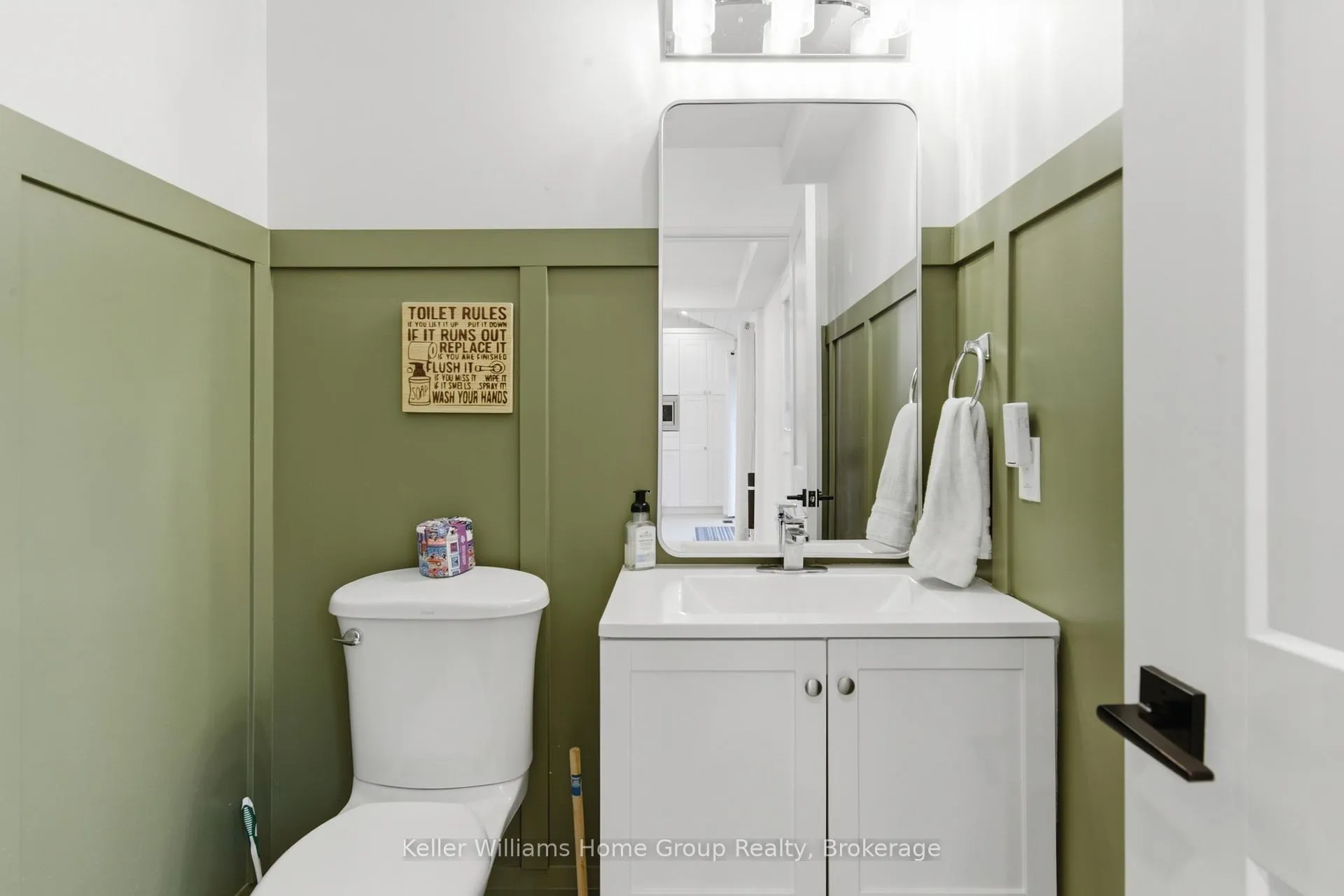 Photo 10 of 989 Northfield Drive E, Woolwich — HOMEH