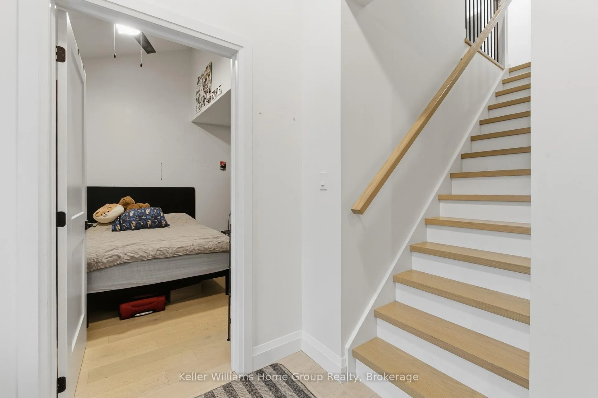 Photo 12 of 989 Northfield Drive E, Woolwich — HOMEH