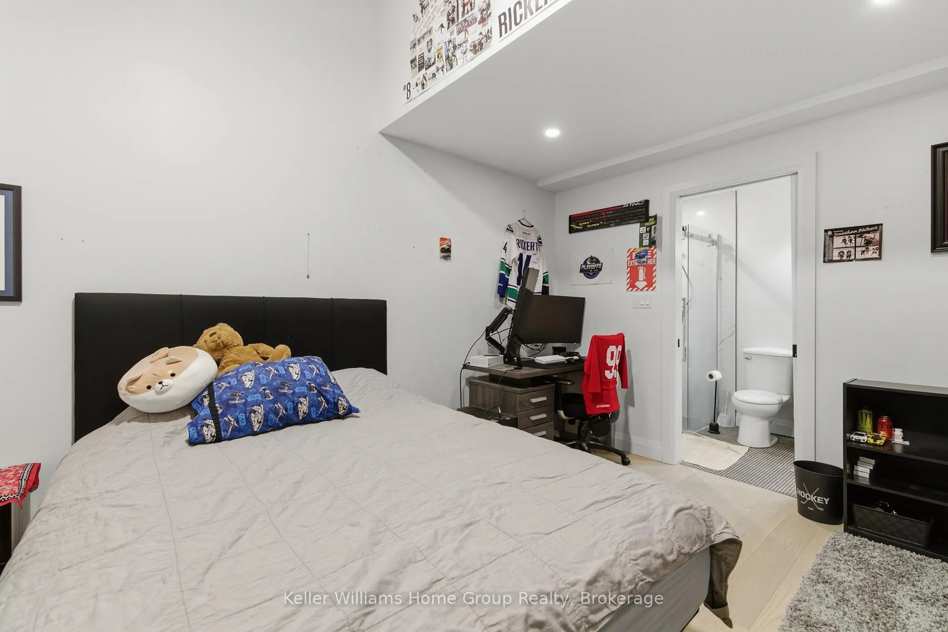 Photo 13 of 989 Northfield Drive E, Woolwich — HOMEH