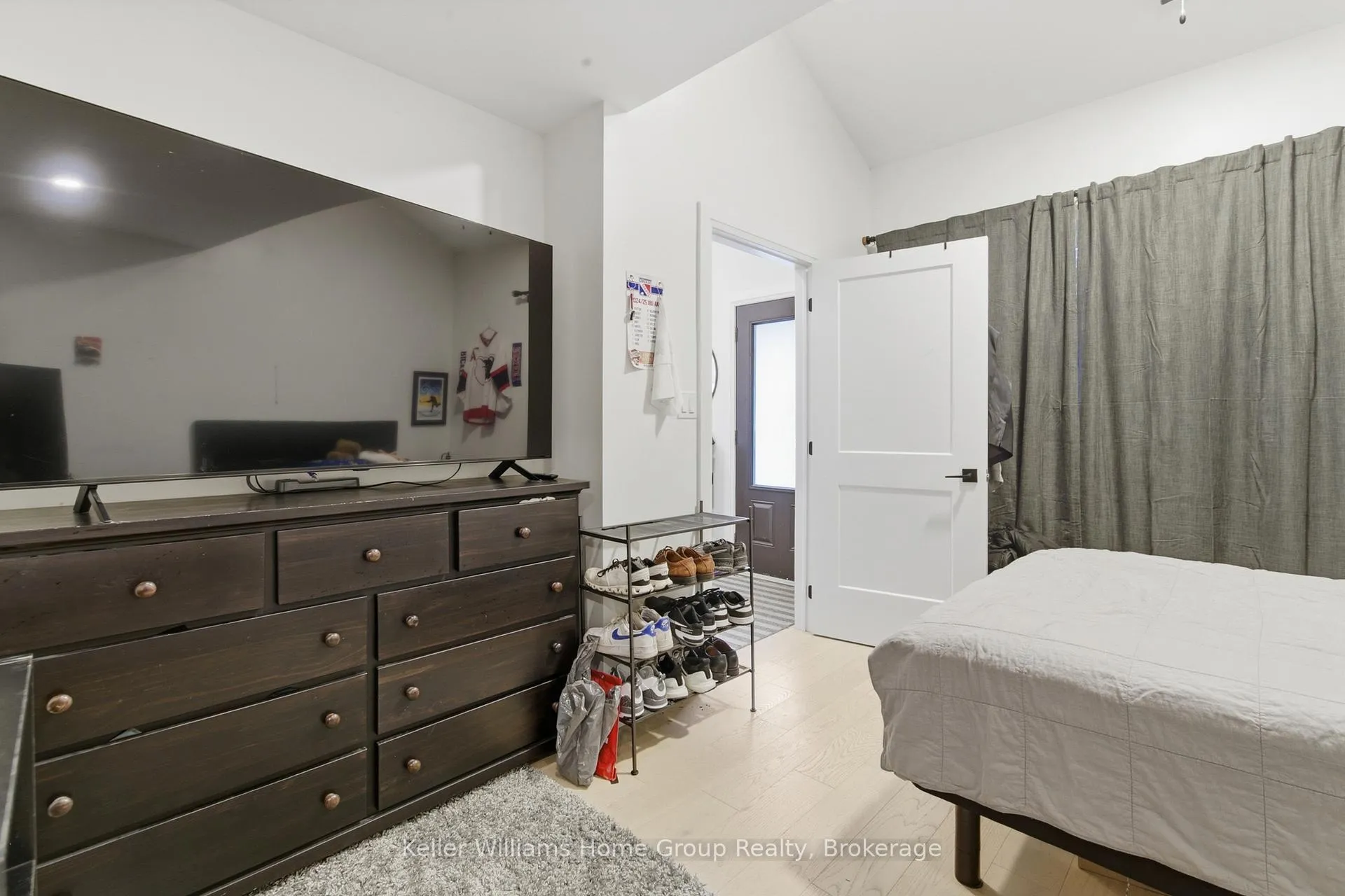 Photo 14 of 989 Northfield Drive E, Woolwich — HOMEH