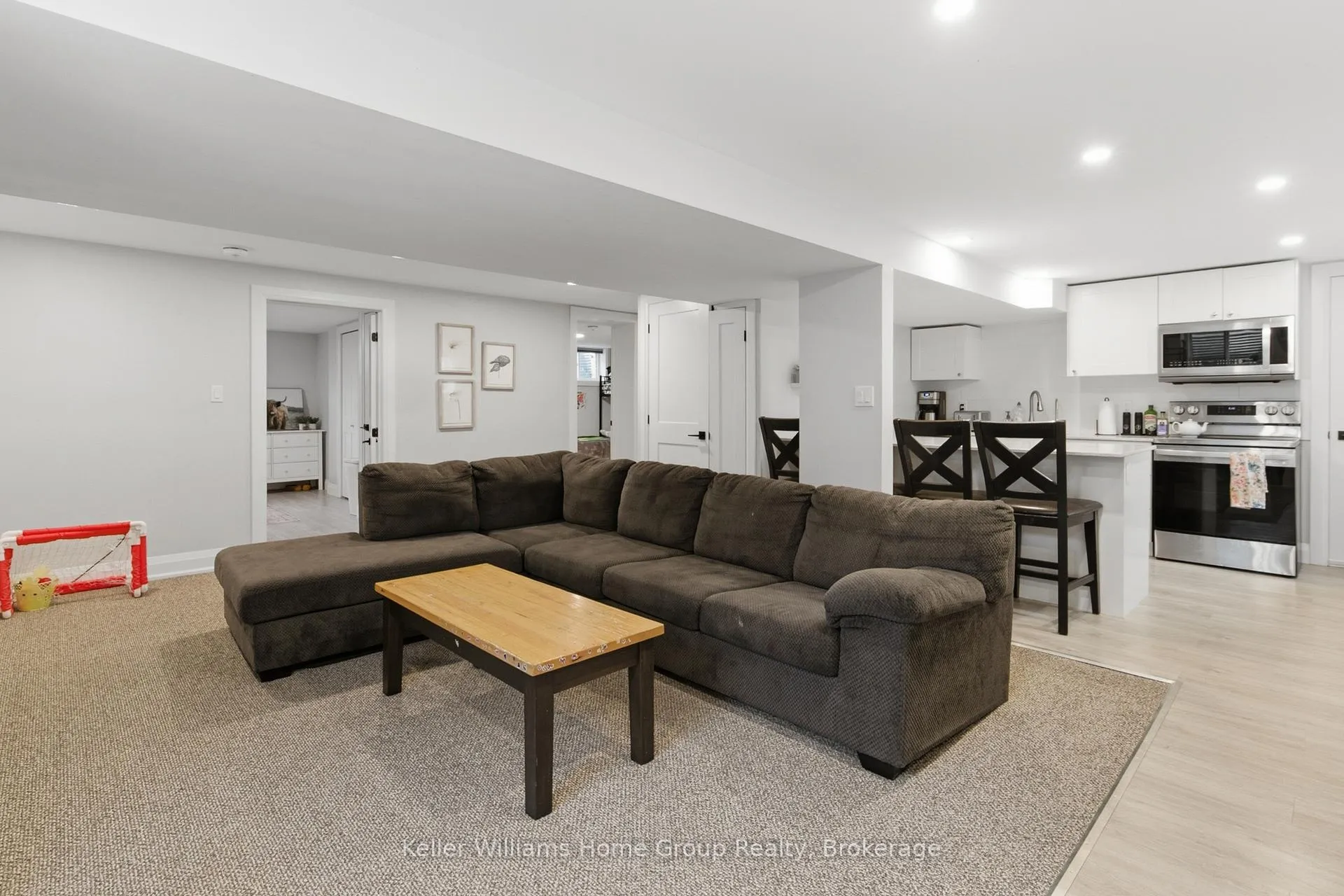Photo 25 of 989 Northfield Drive E, Woolwich — HOMEH