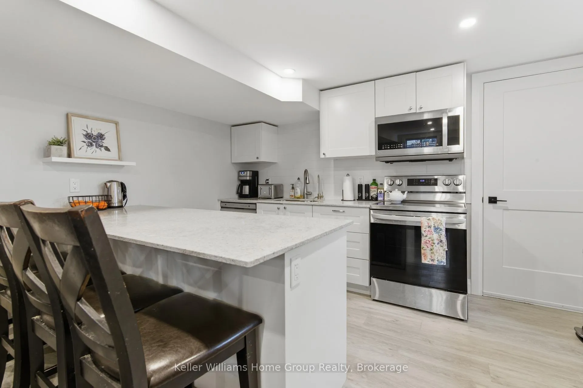 Photo 27 of 989 Northfield Drive E, Woolwich — HOMEH