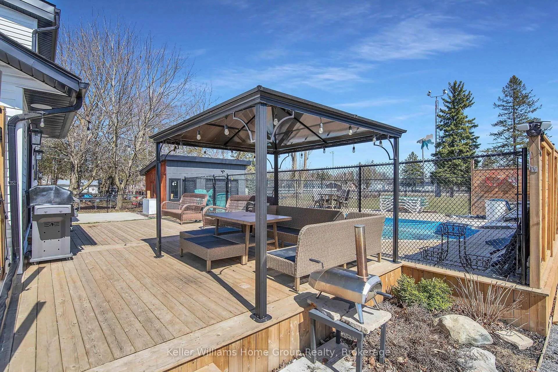 Photo 32 of 989 Northfield Drive E, Woolwich — HOMEH