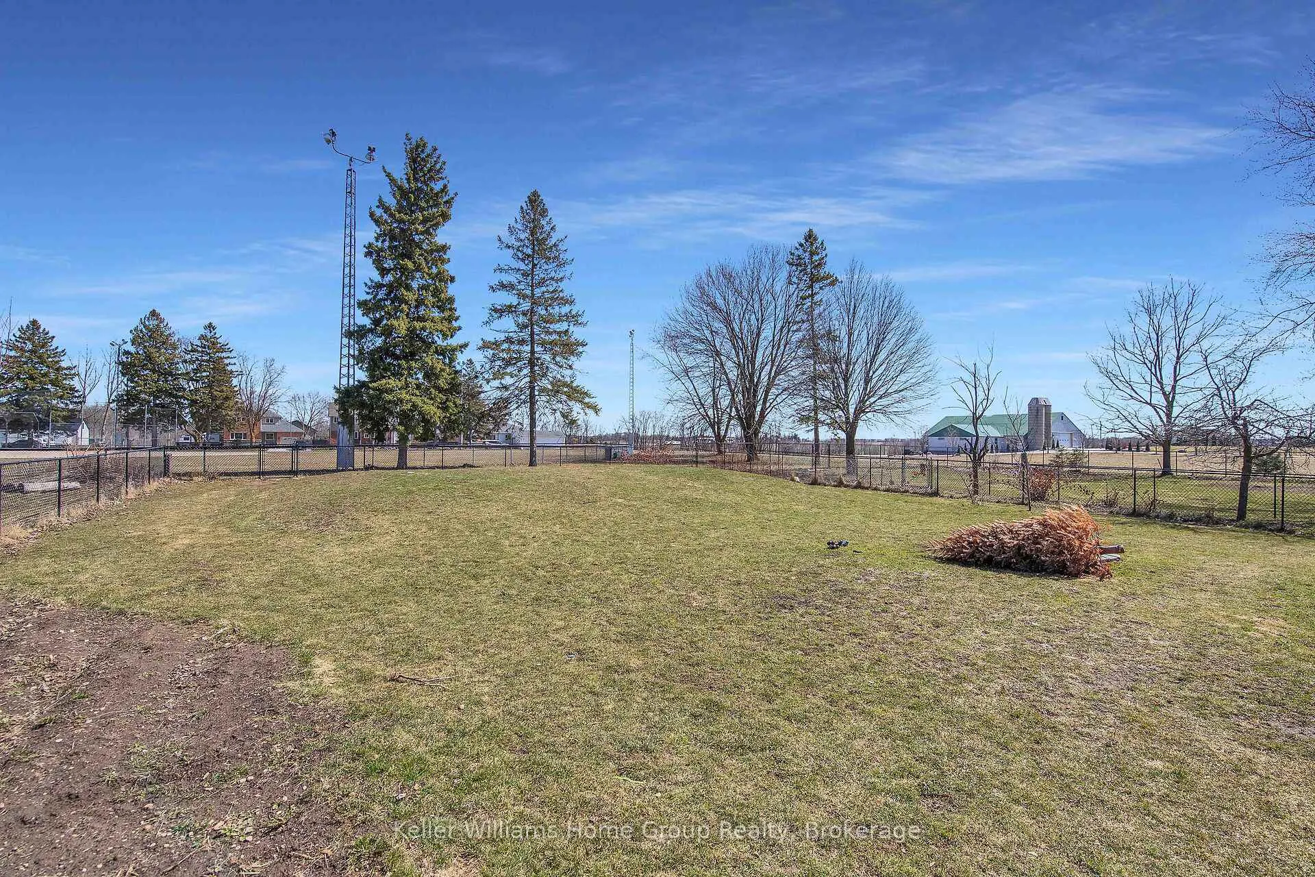 Photo 38 of 989 Northfield Drive E, Woolwich — HOMEH