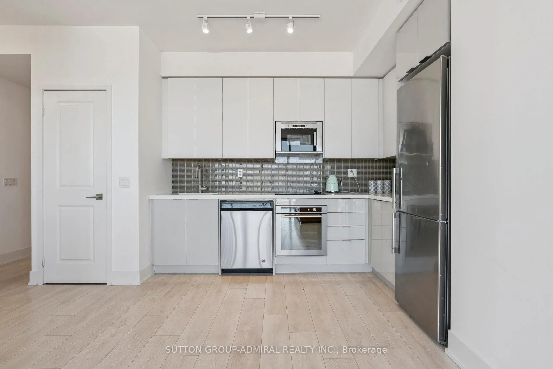 Photo 6 of Unit 1507, 2916 Highway 7 Road, Vaughan, Concord — HOMEH