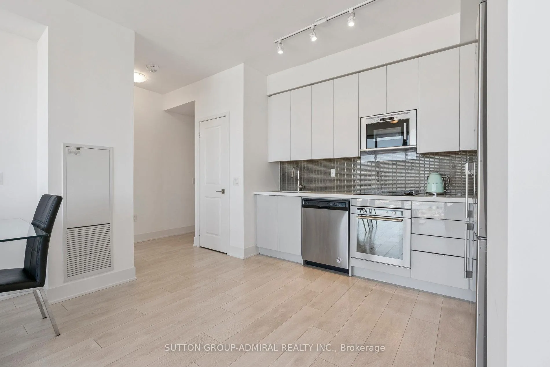 Photo 7 of Unit 1507, 2916 Highway 7 Road, Vaughan, Concord — HOMEH