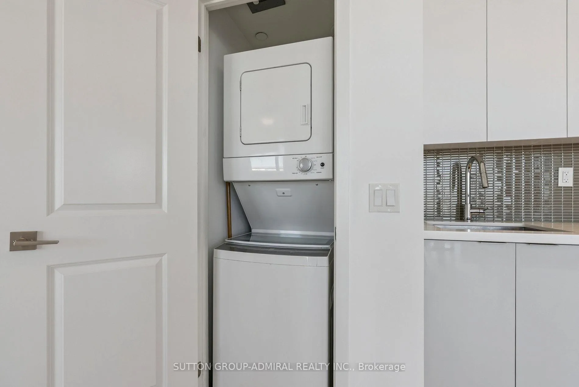 Photo 19 of Unit 1507, 2916 Highway 7 Road, Vaughan, Concord — HOMEH
