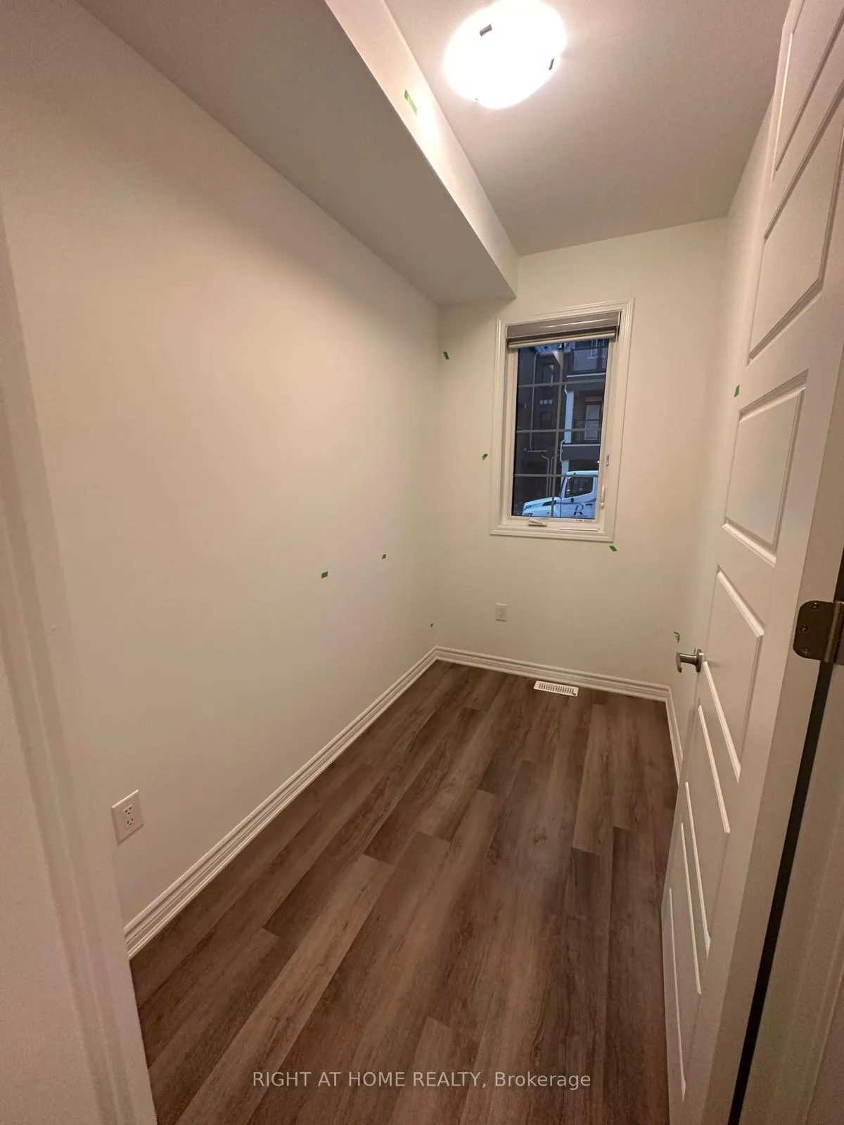 Photo 3 of 1568 Moira Crescent, Milton, Bowes — HOMEH