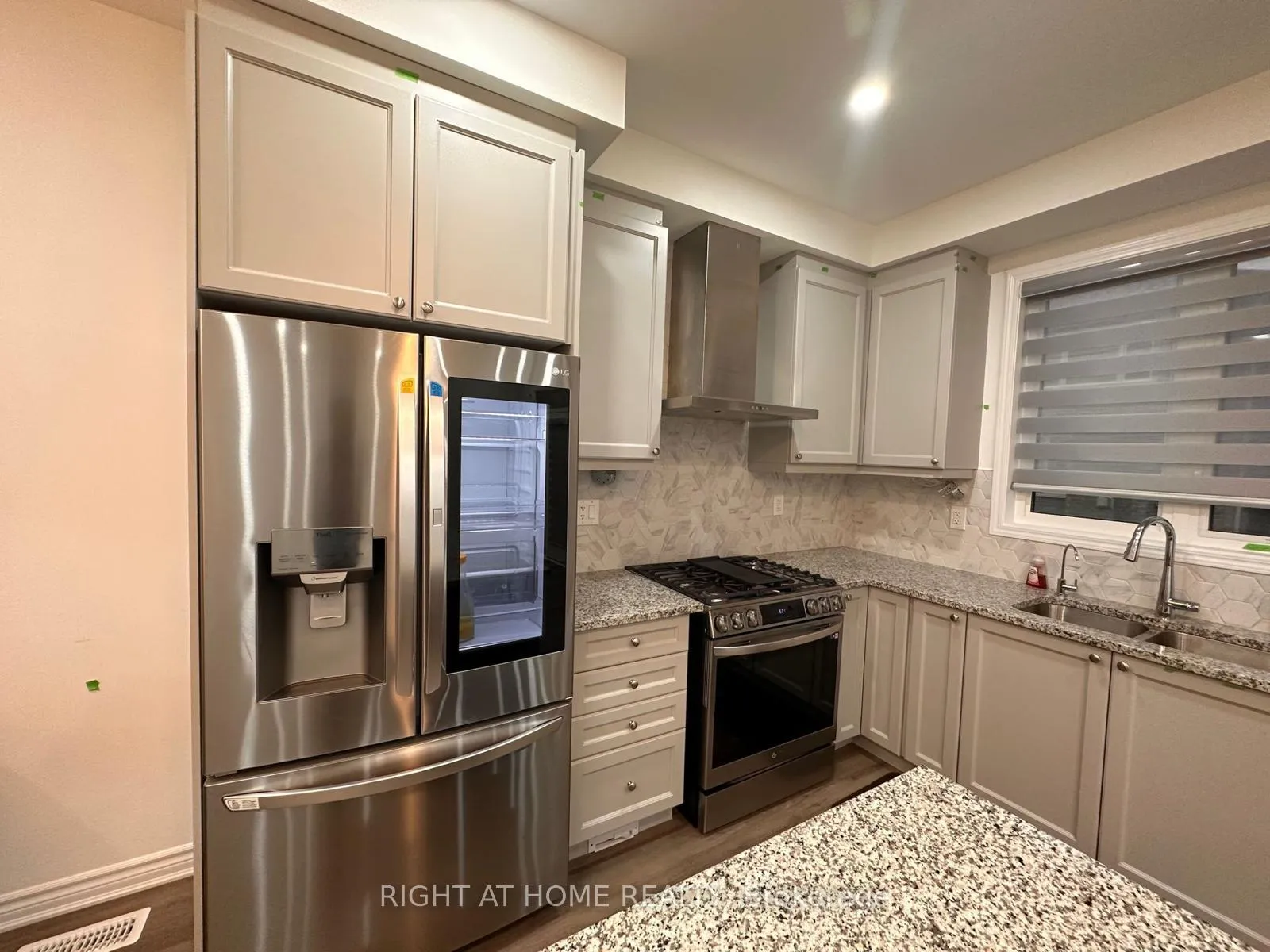 Photo 6 of 1568 Moira Crescent, Milton, Bowes — HOMEH