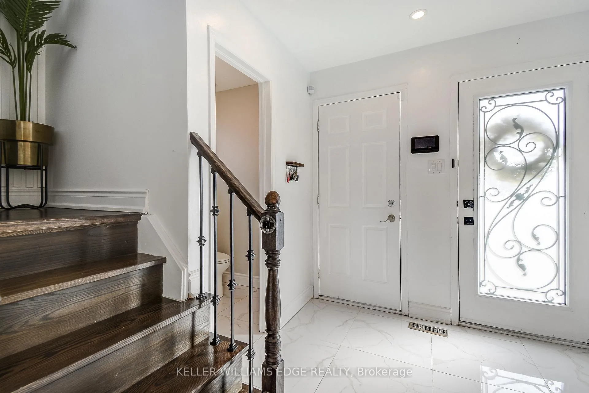 Photo 3 of 18 Desantis Court, Hamilton, Rushdale — HOMEH