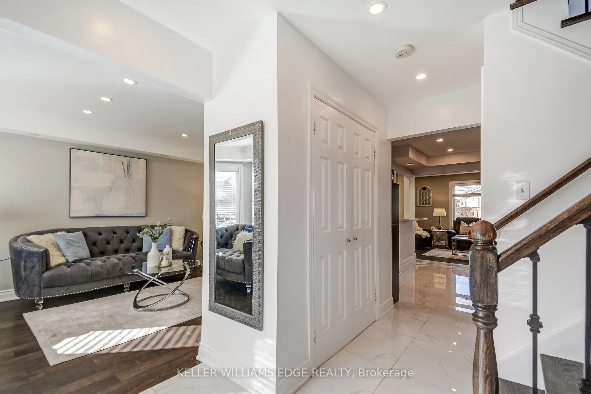 Photo 4 of 18 Desantis Court, Hamilton, Rushdale — HOMEH