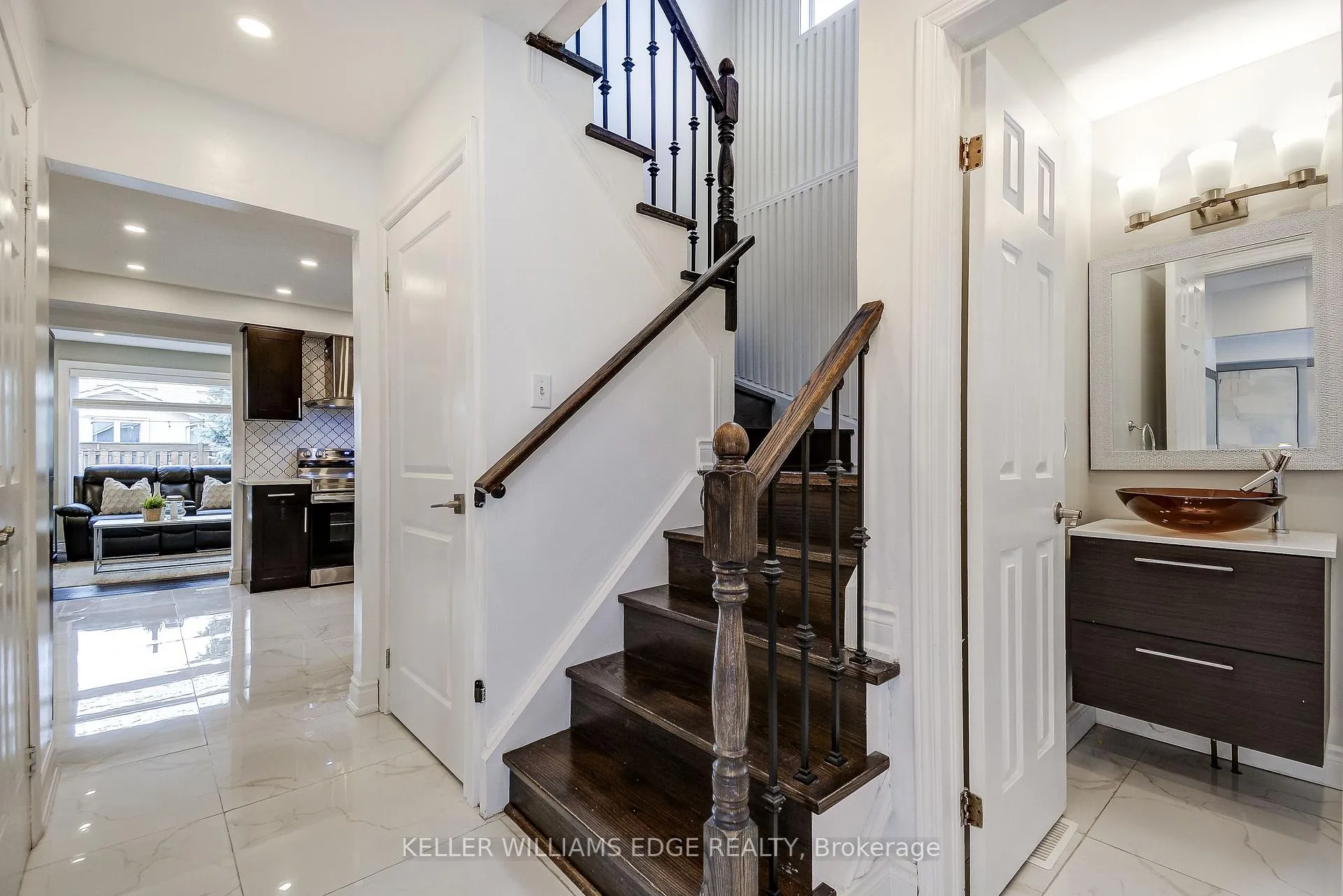 Photo 11 of 18 Desantis Court, Hamilton, Rushdale — HOMEH