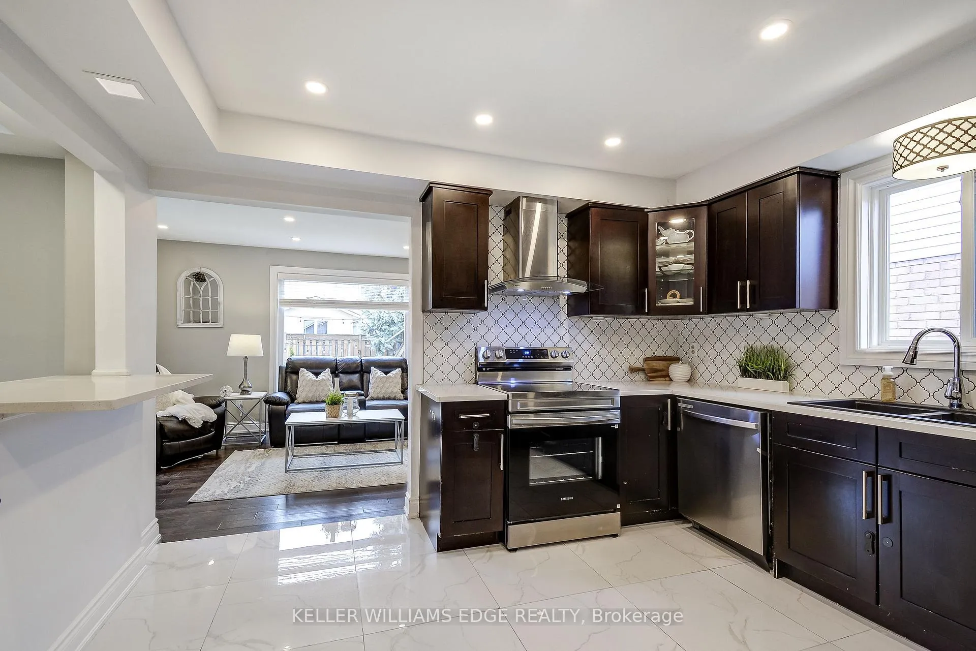 Photo 15 of 18 Desantis Court, Hamilton, Rushdale — HOMEH