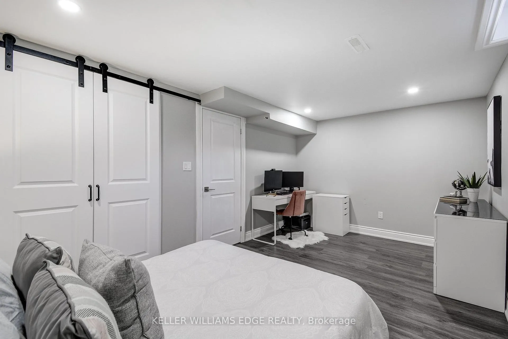 Photo 32 of 18 Desantis Court, Hamilton, Rushdale — HOMEH