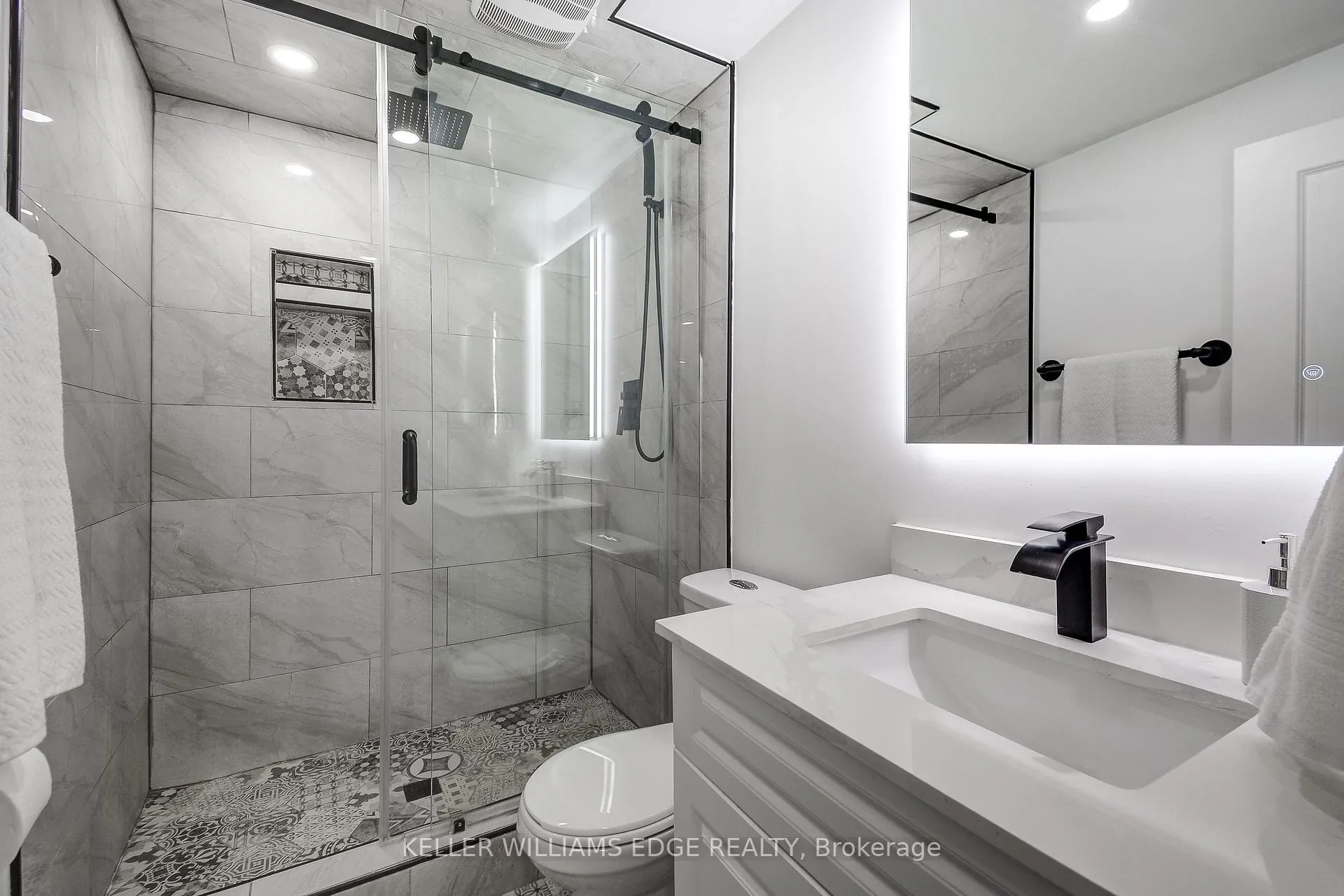 Photo 33 of 18 Desantis Court, Hamilton, Rushdale — HOMEH
