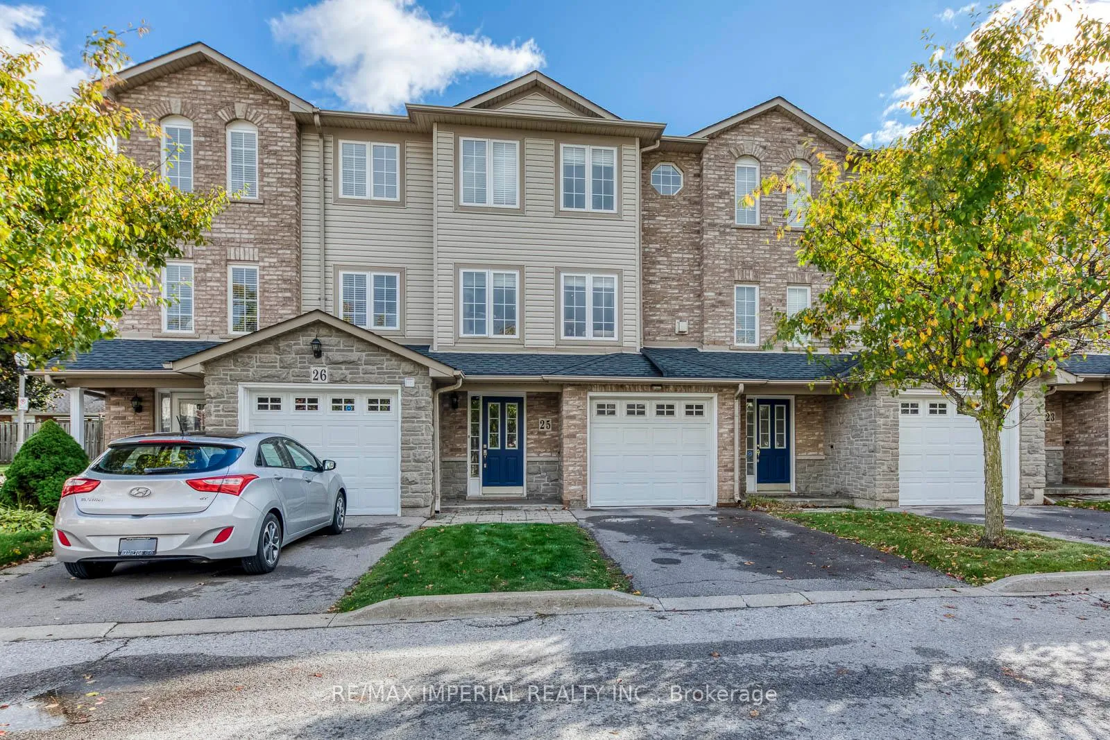 Front of Unit 25, 7 Southside Place