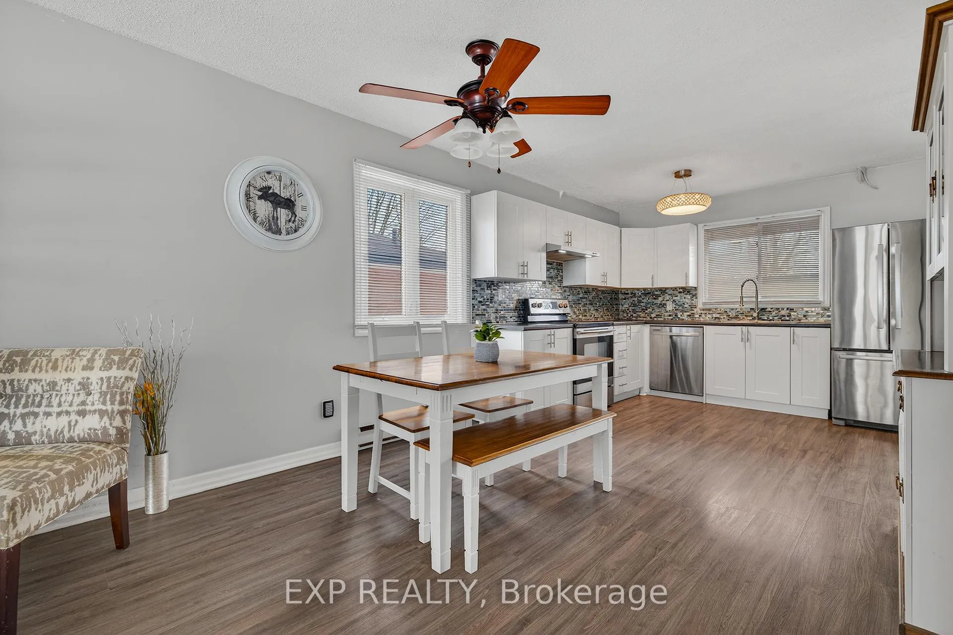 Photo 4 of 196 Lightbourne Avenue, Stratford — HOMEH