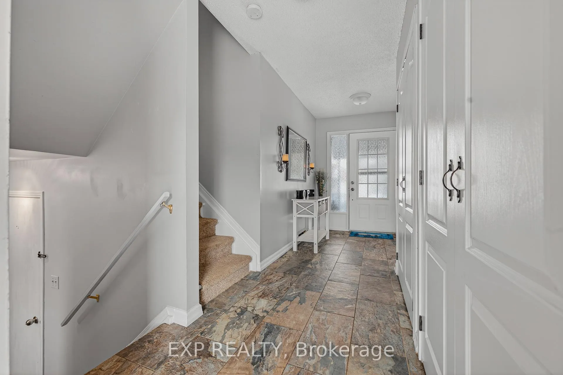 Photo 14 of 196 Lightbourne Avenue, Stratford — HOMEH