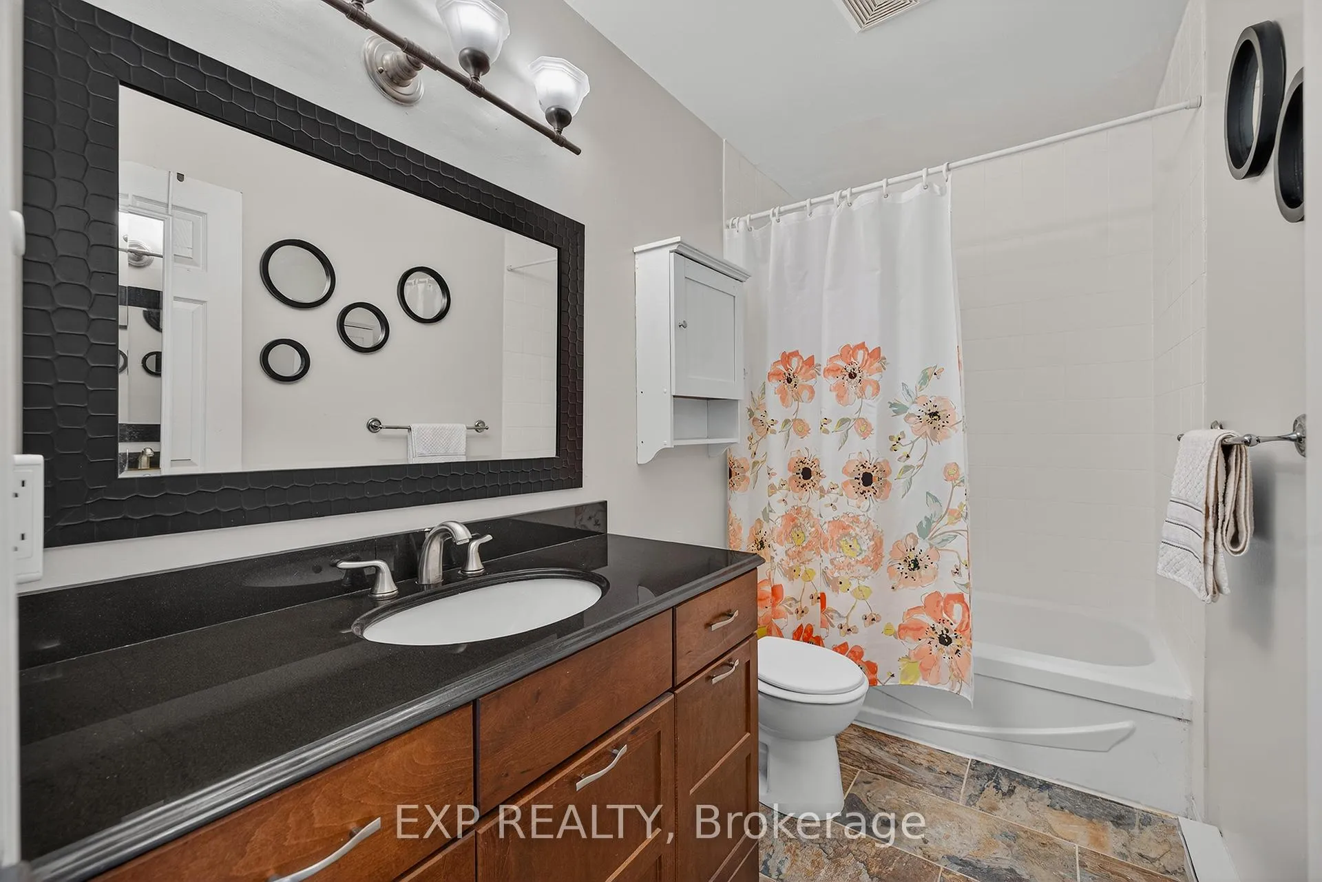 Photo 21 of 196 Lightbourne Avenue, Stratford — HOMEH