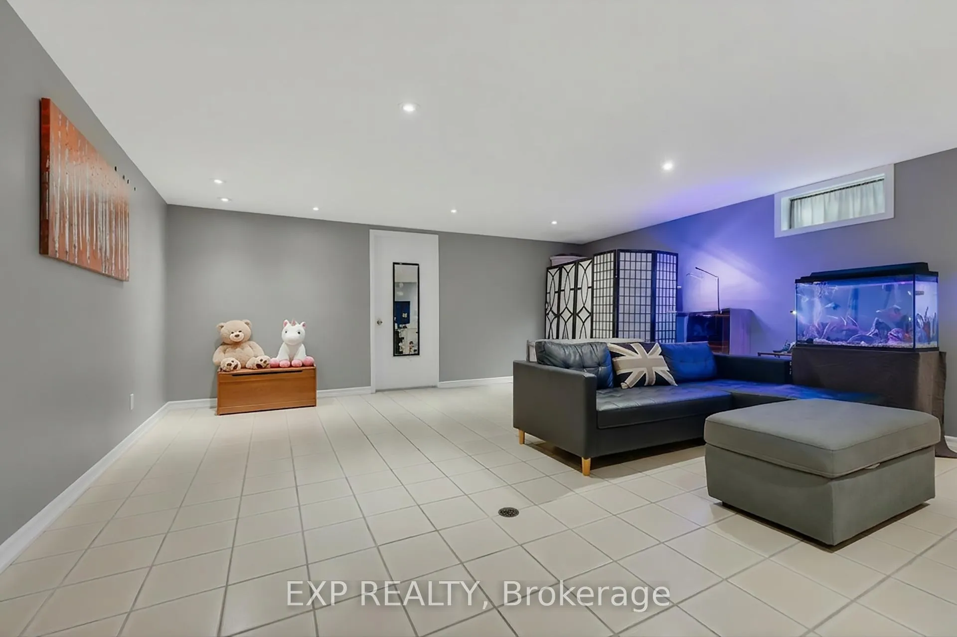 Photo 25 of 196 Lightbourne Avenue, Stratford — HOMEH