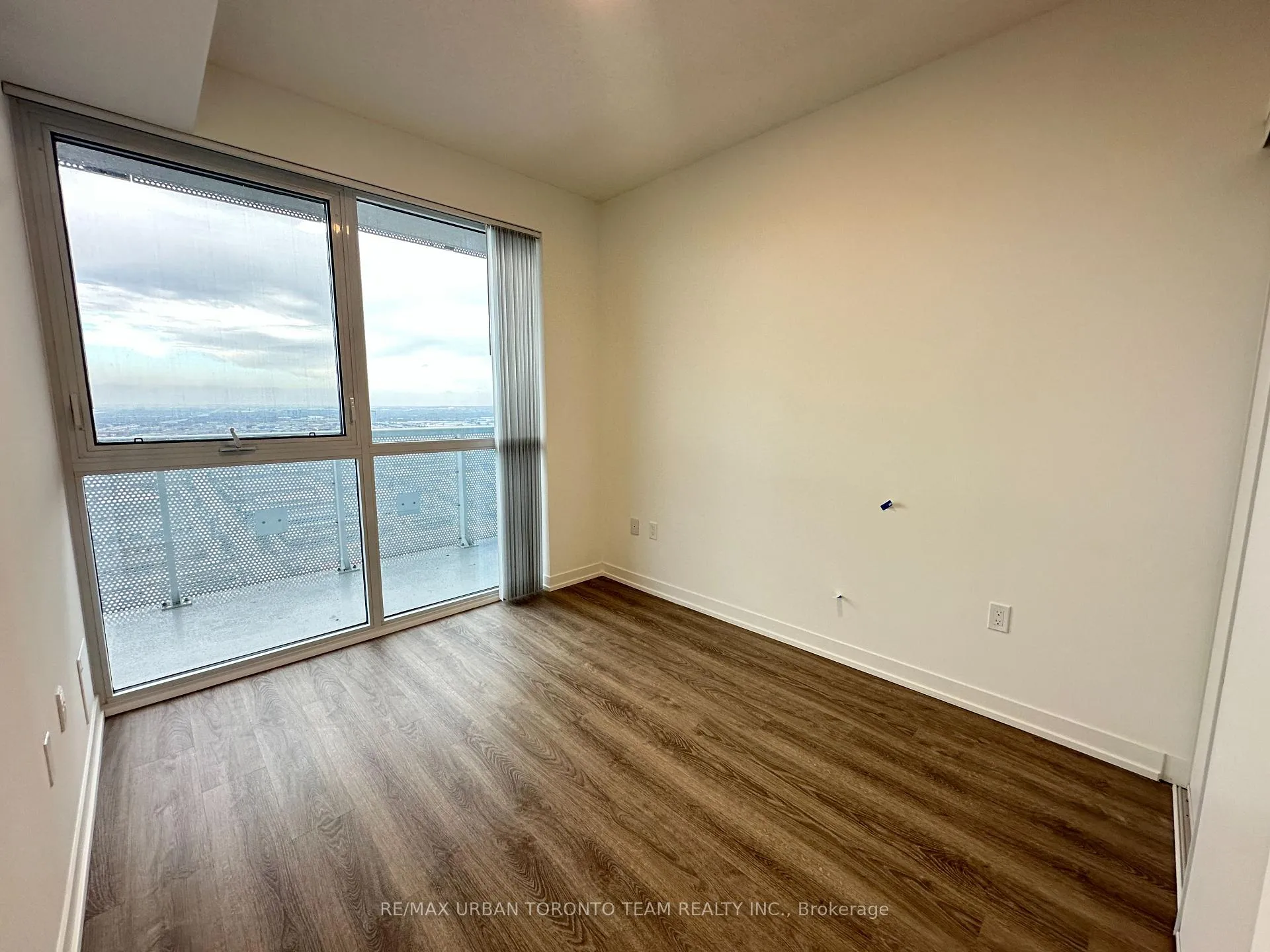 Photo 7 of Unit 5105, 8 Interchange Way, Vaughan, Vaughan Corporate Centre — HOMEH