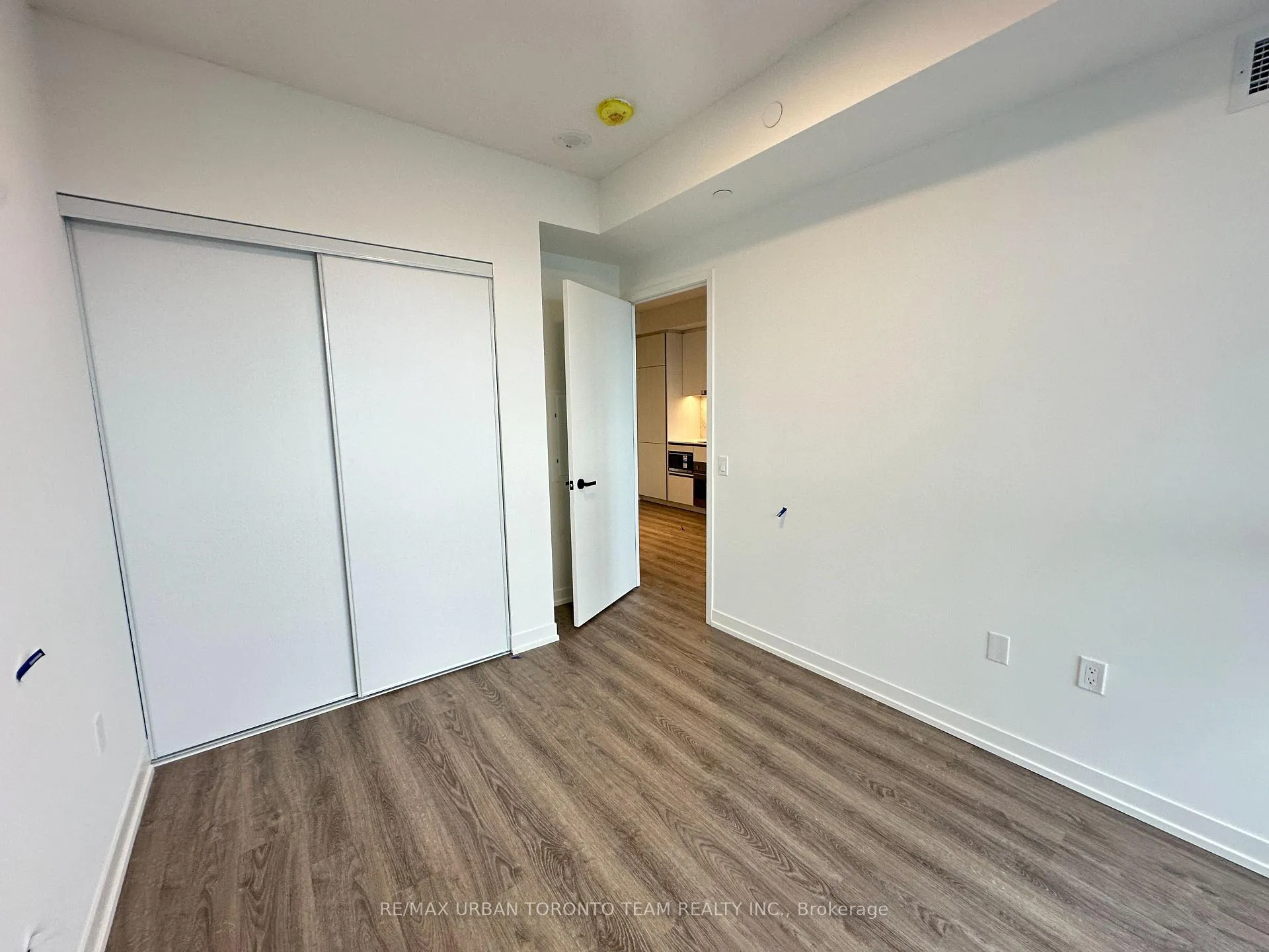 Photo 8 of Unit 5105, 8 Interchange Way, Vaughan, Vaughan Corporate Centre — HOMEH