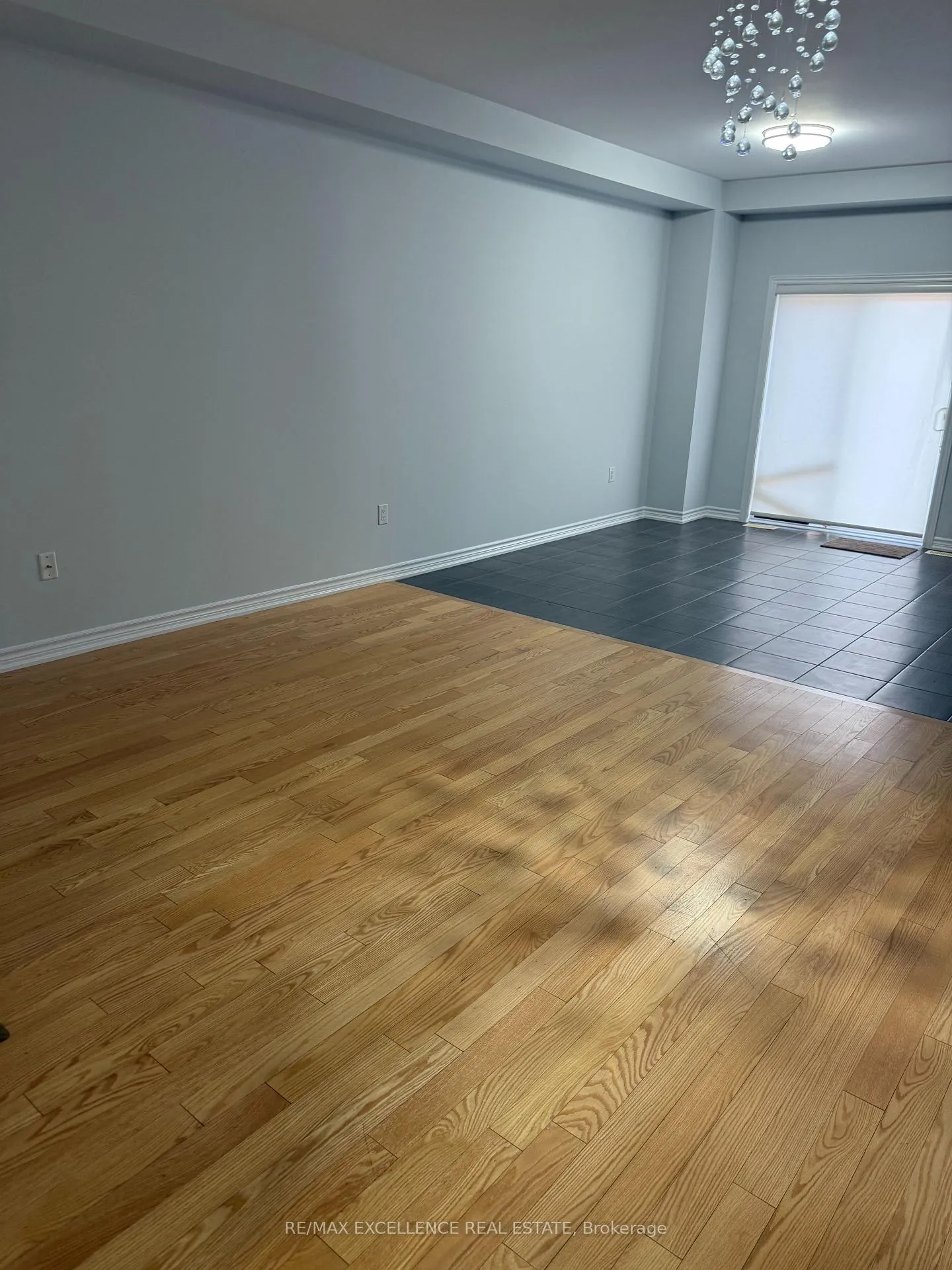 Photo 4 of 25 Sail Road, Brampton, Northwest Brampton — HOMEH