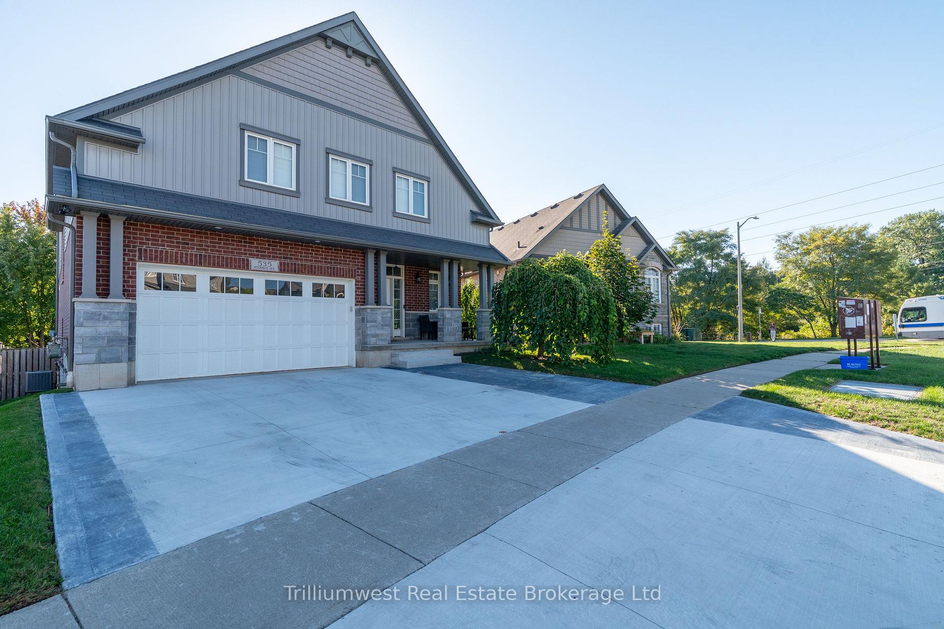 Photo 2 of 535 Woodbine Avenue, Kitchener — HOMEH
