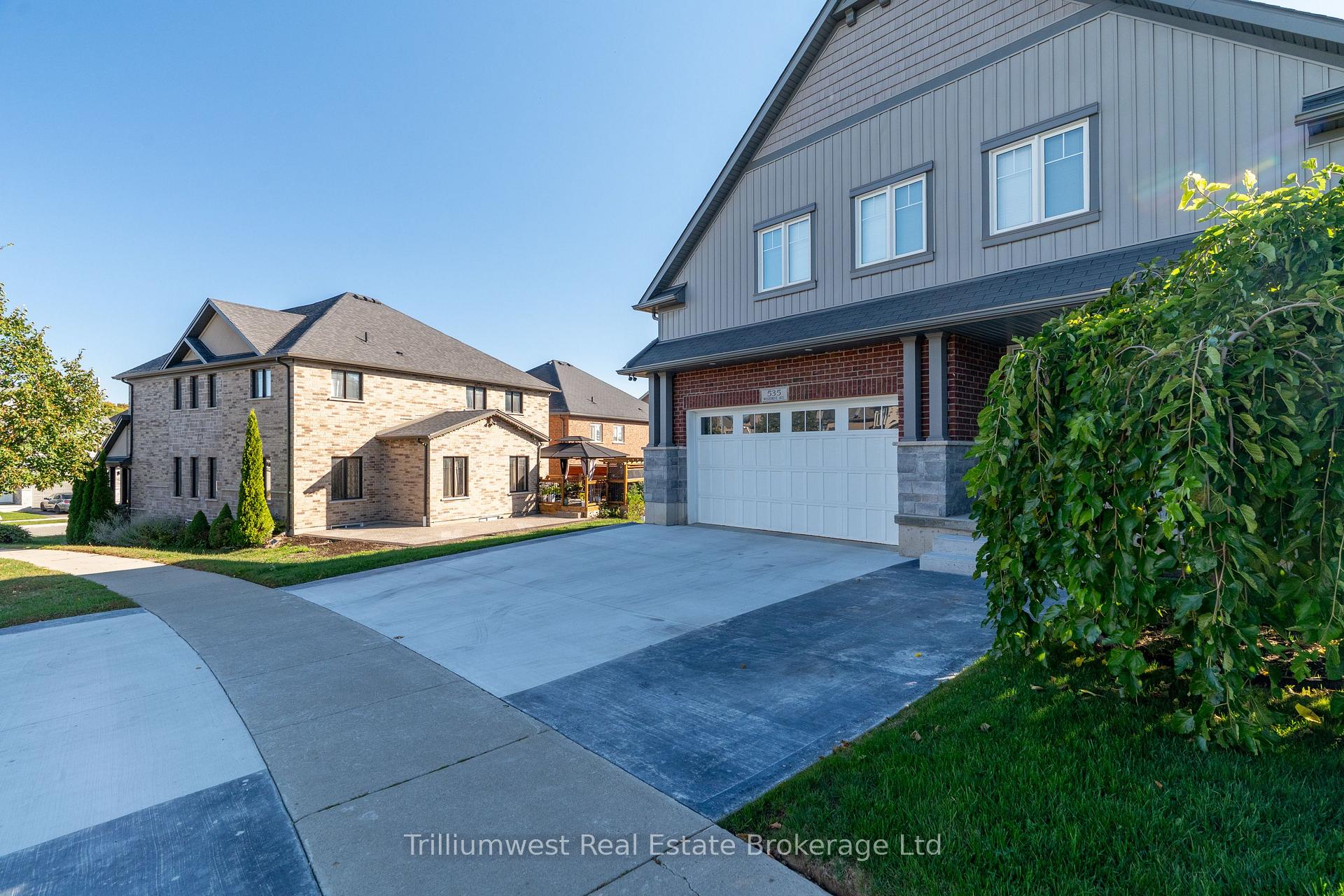 Photo 3 of 535 Woodbine Avenue, Kitchener — HOMEH