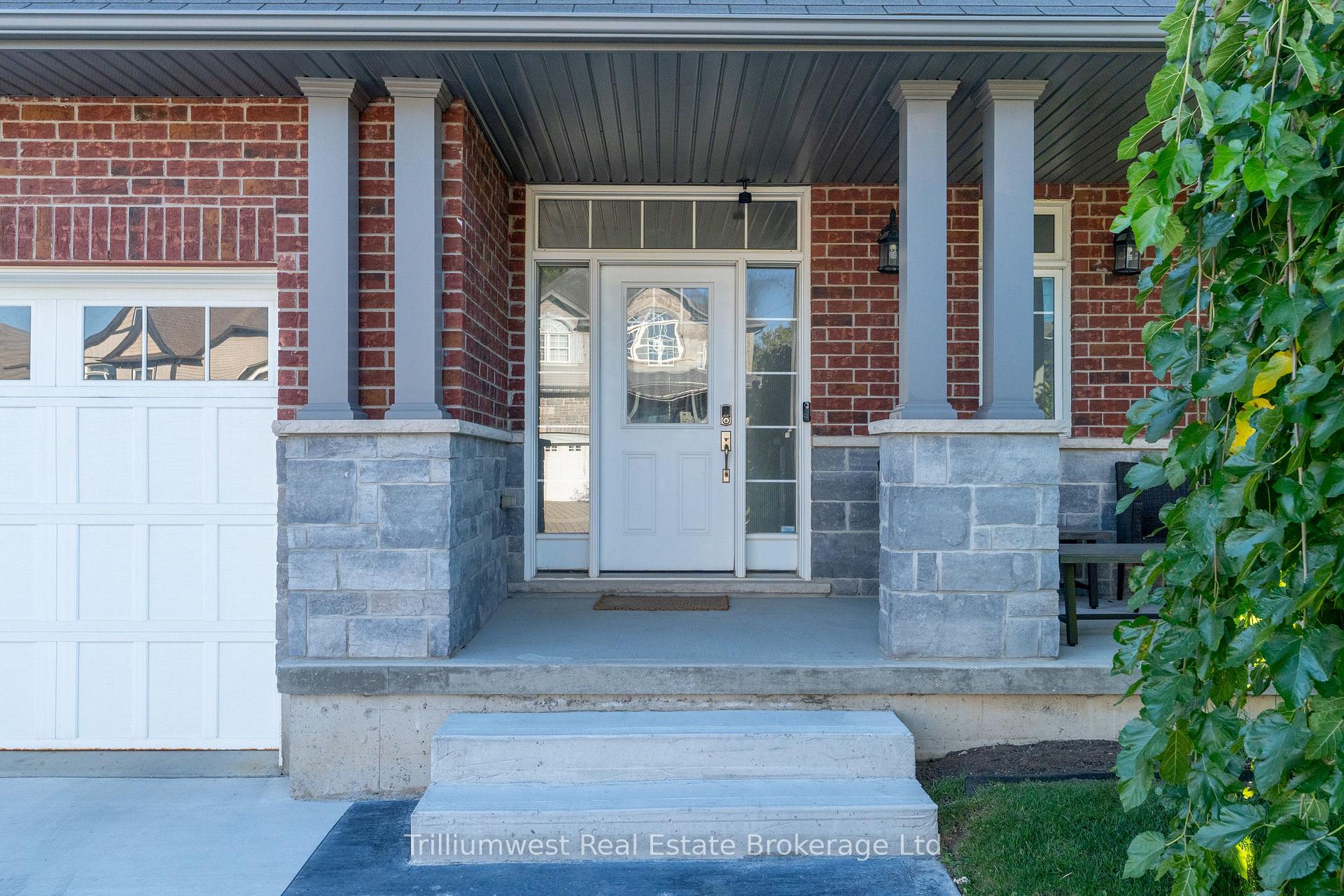 Photo 4 of 535 Woodbine Avenue, Kitchener — HOMEH