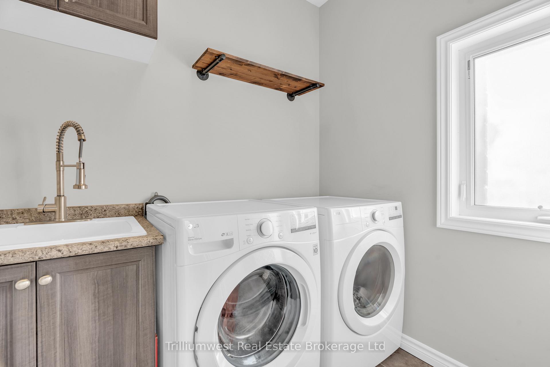 Photo 19 of 535 Woodbine Avenue, Kitchener — HOMEH