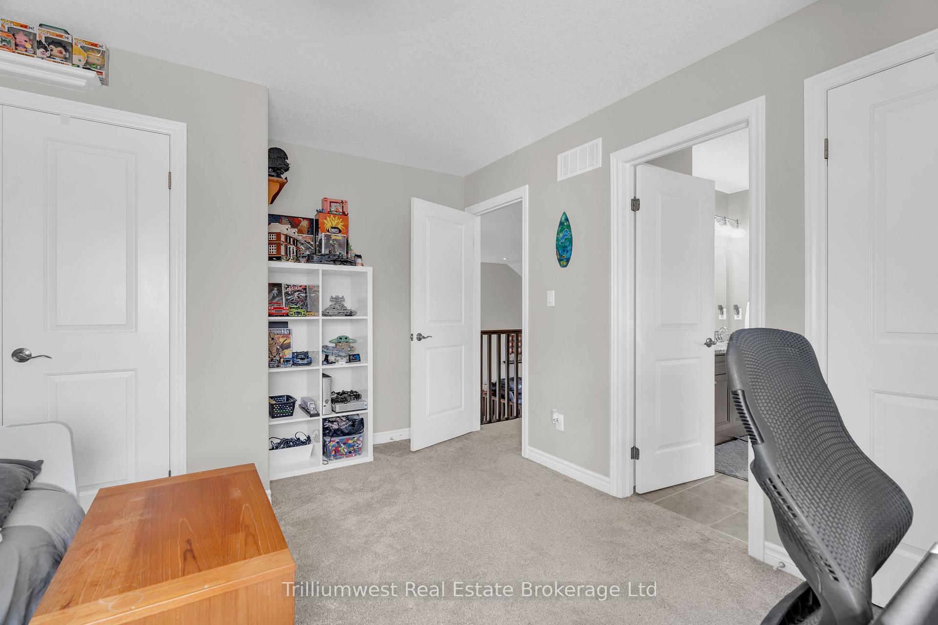 Photo 28 of 535 Woodbine Avenue, Kitchener — HOMEH