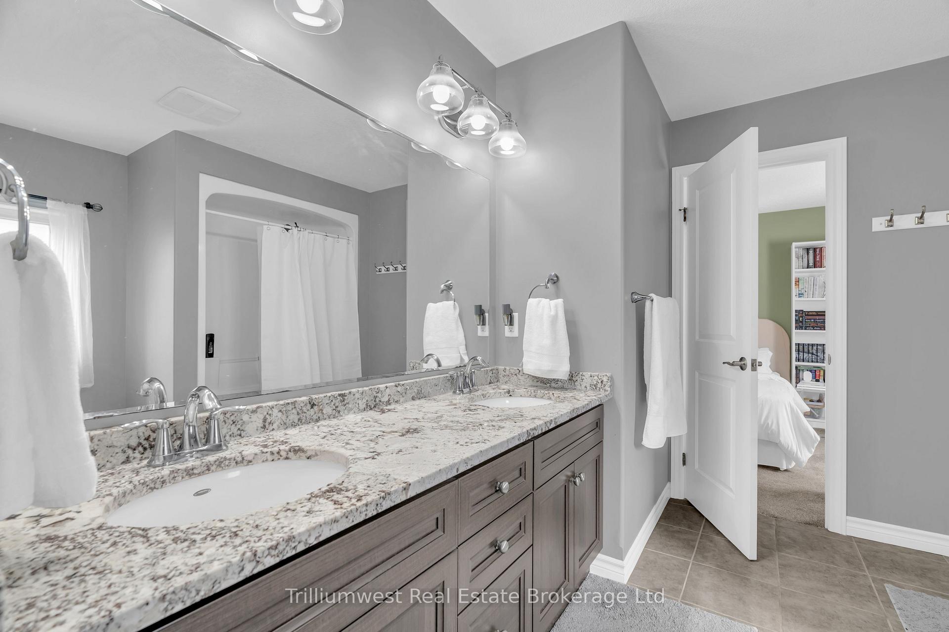 Photo 29 of 535 Woodbine Avenue, Kitchener — HOMEH