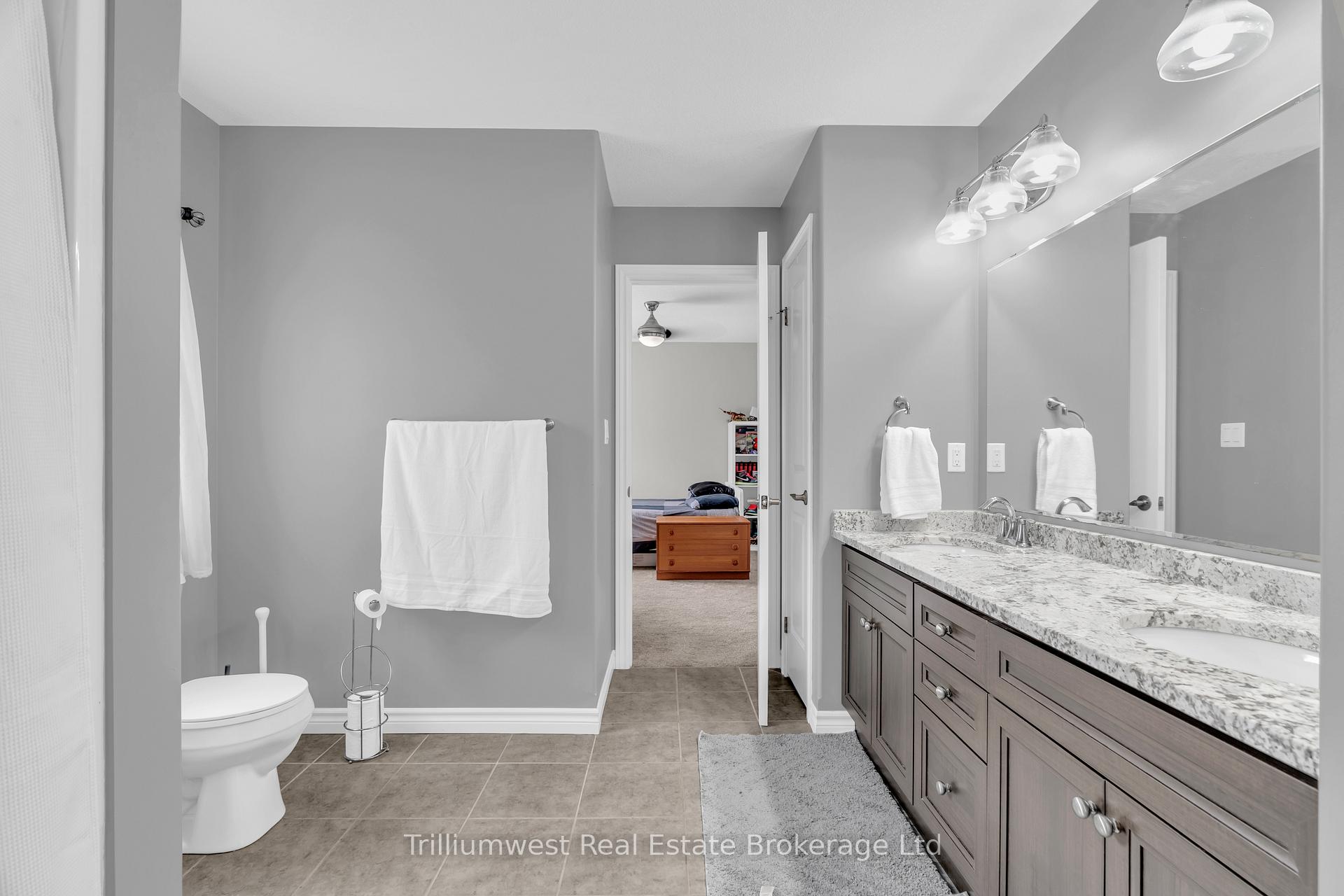 Photo 30 of 535 Woodbine Avenue, Kitchener — HOMEH