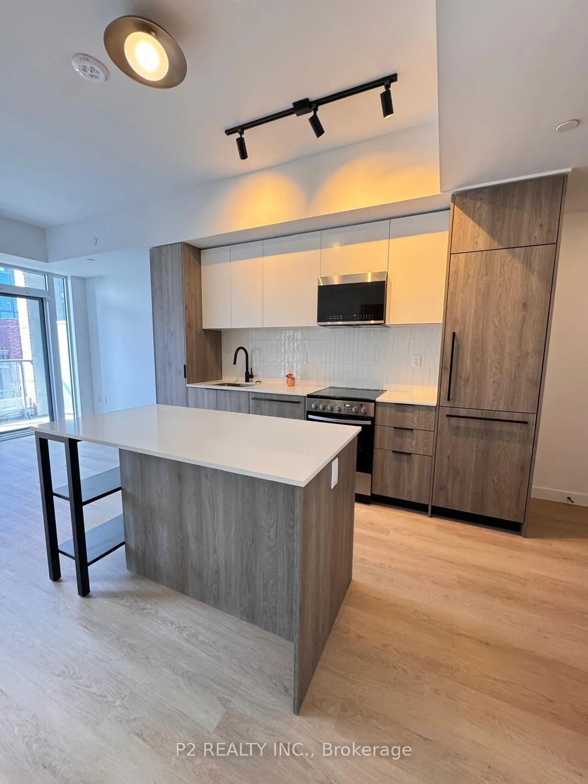 Front of Unit 604, 1635 Military Trail