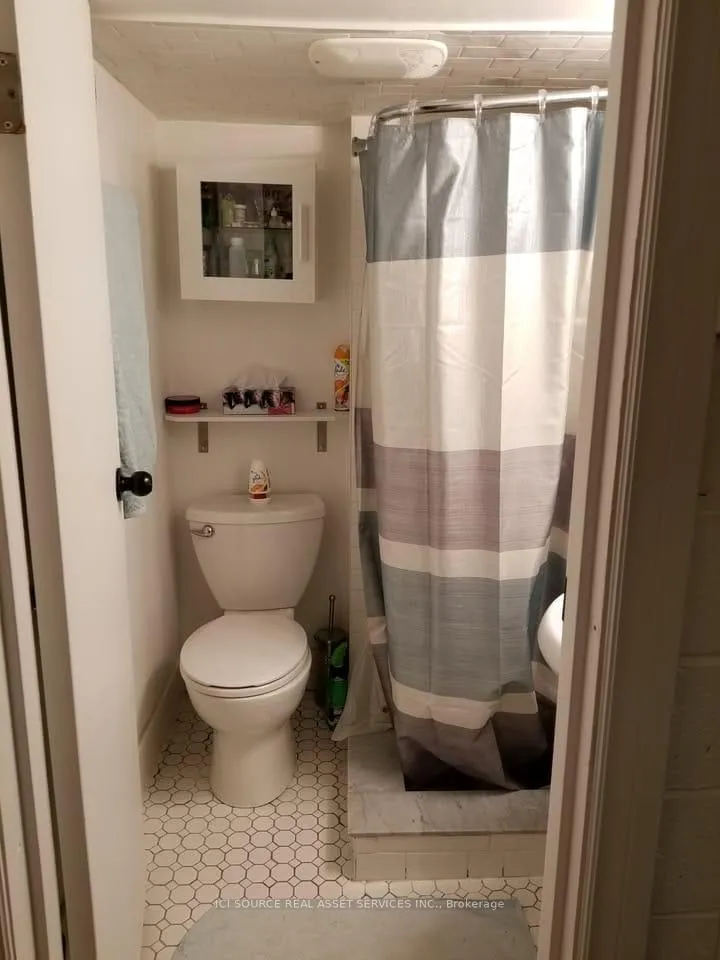 Photo 8 of Unit Lower, 29 Via Italia, Toronto, Corso Italia-Davenport — HOMEH