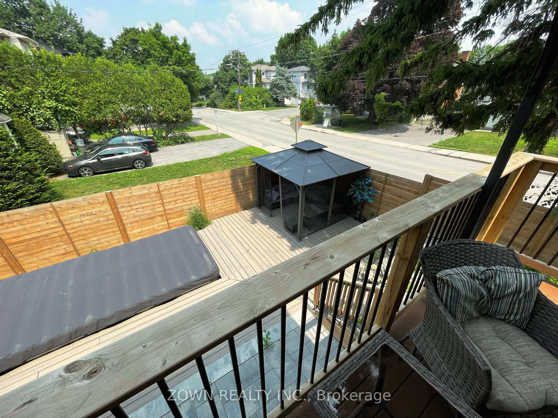 Photo 5 of 2183 Deschenes Street, Ottawa, Woodroffe — HOMEH