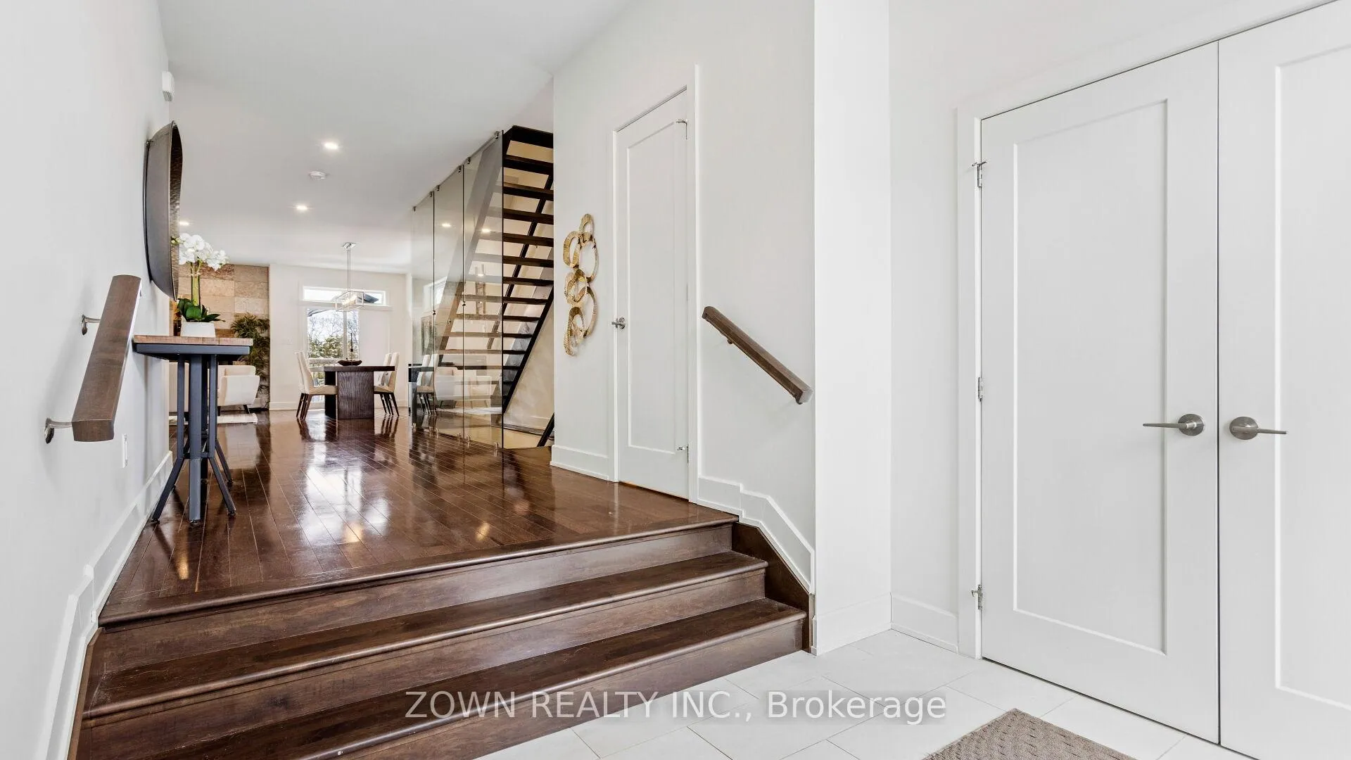 Photo 8 of 2183 Deschenes Street, Ottawa, Woodroffe — HOMEH