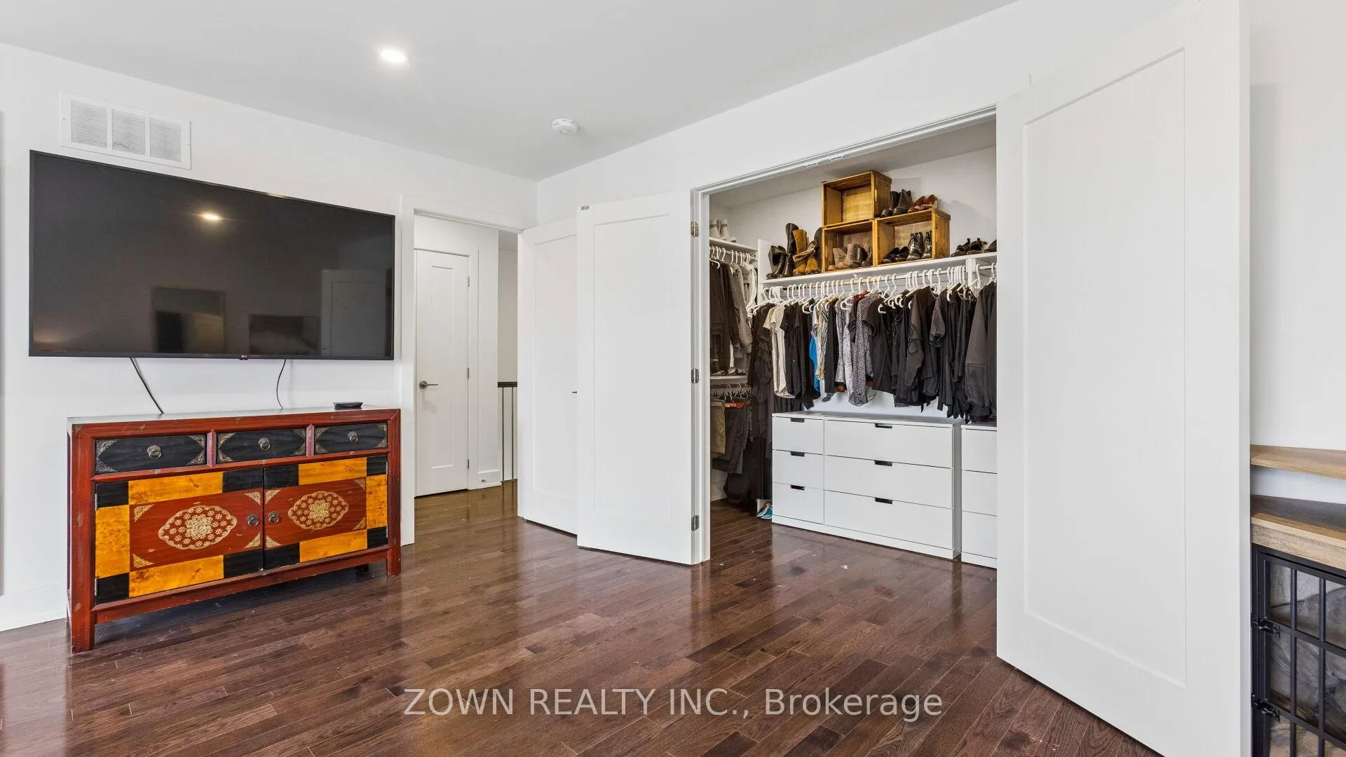 Photo 20 of 2183 Deschenes Street, Ottawa, Woodroffe — HOMEH