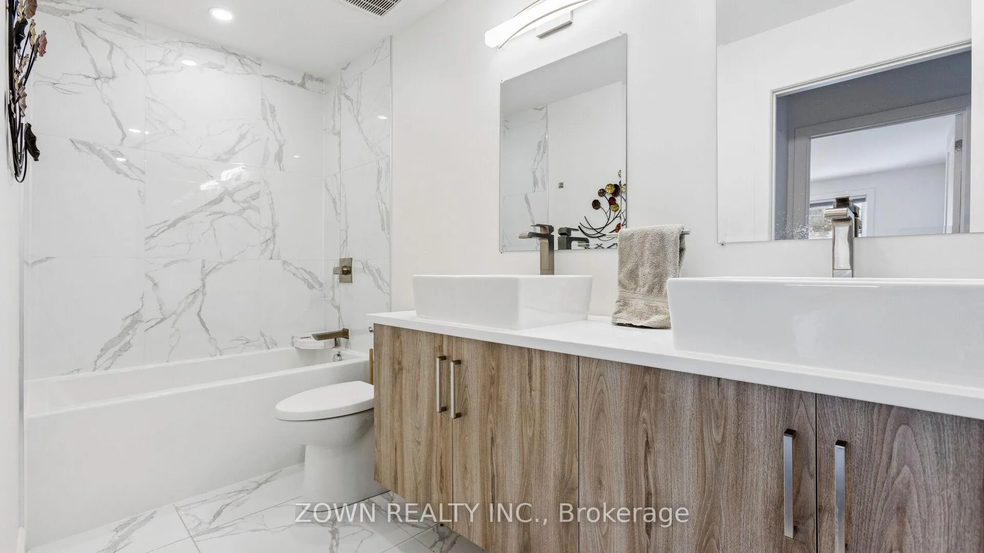 Photo 27 of 2183 Deschenes Street, Ottawa, Woodroffe — HOMEH