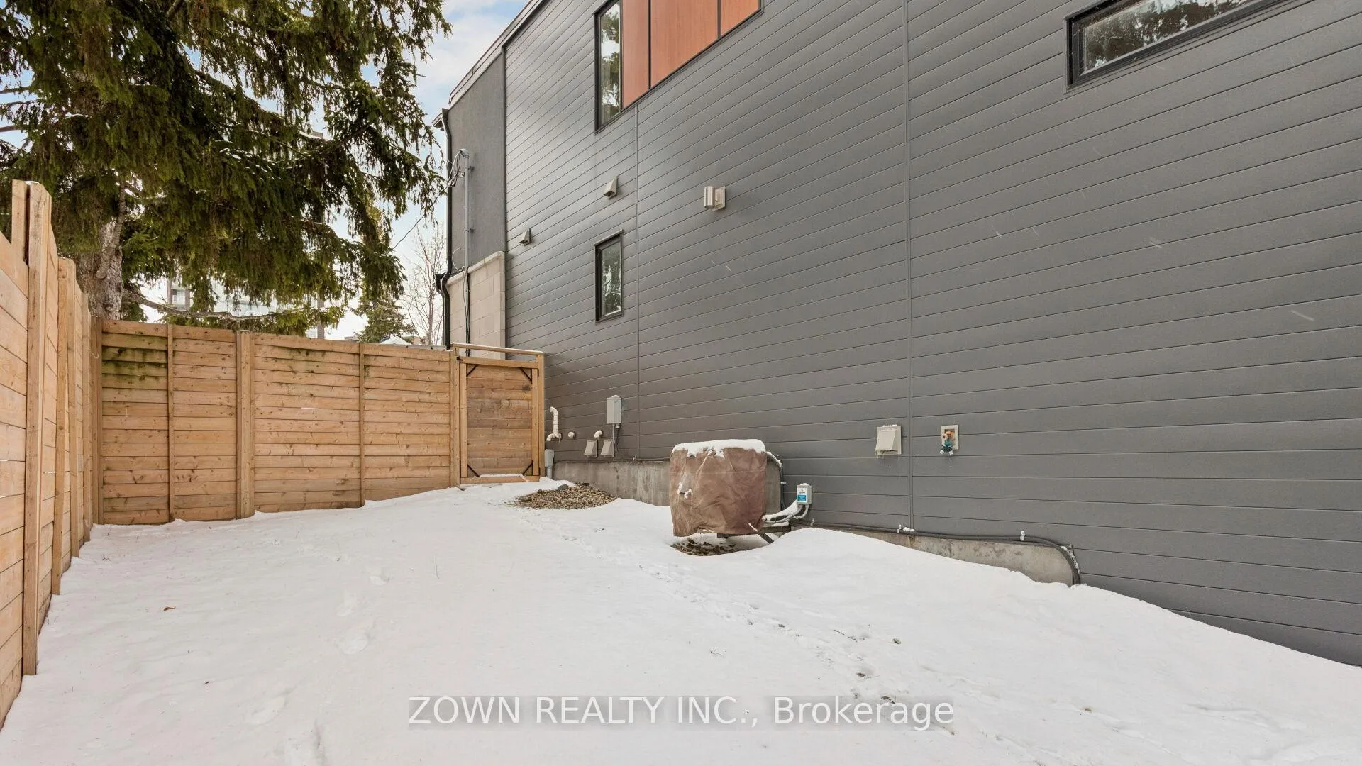 Photo 46 of 2183 Deschenes Street, Ottawa, Woodroffe — HOMEH