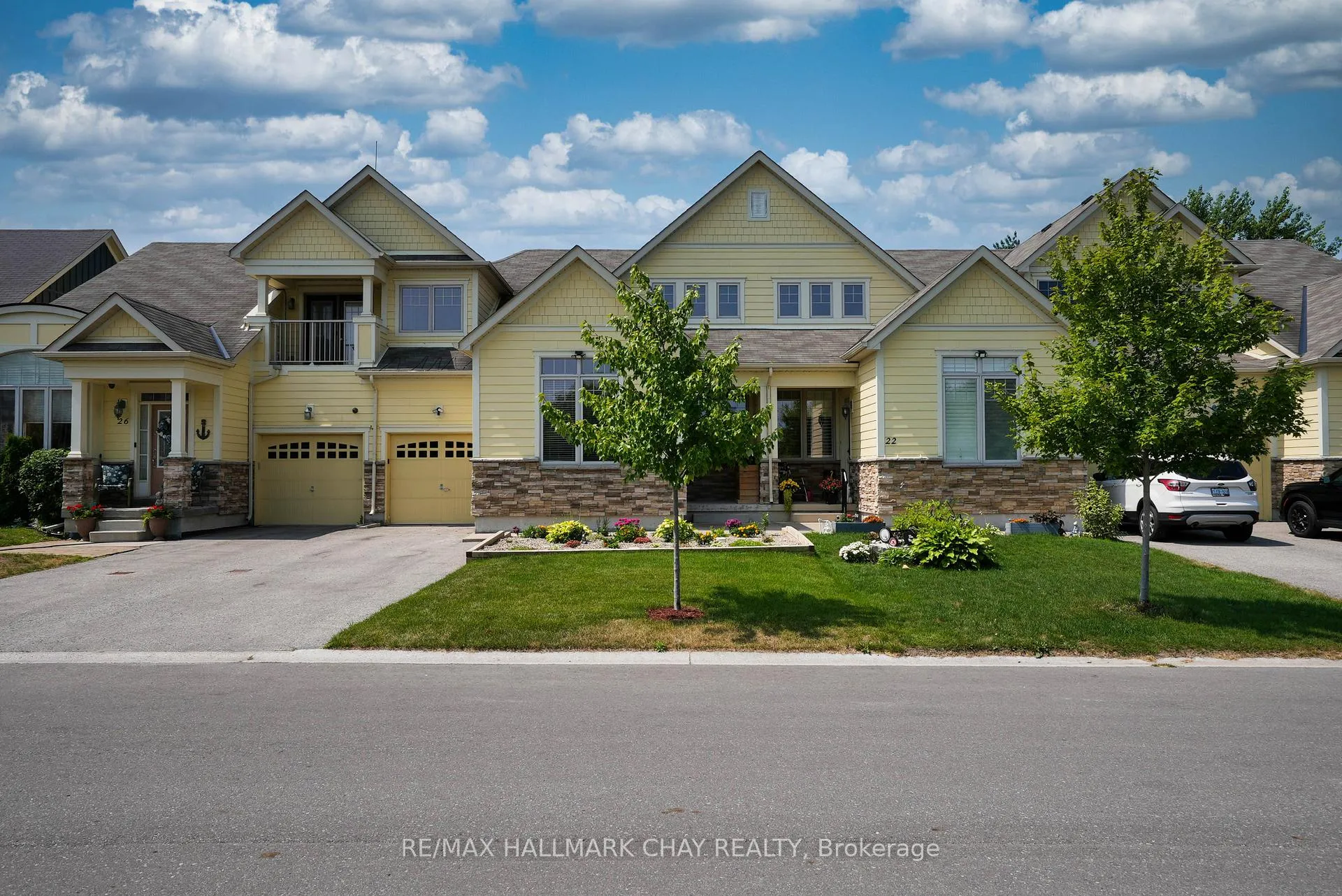 Photo 3 of 24 Beachway Trail, Wasaga Beach — HOMEH