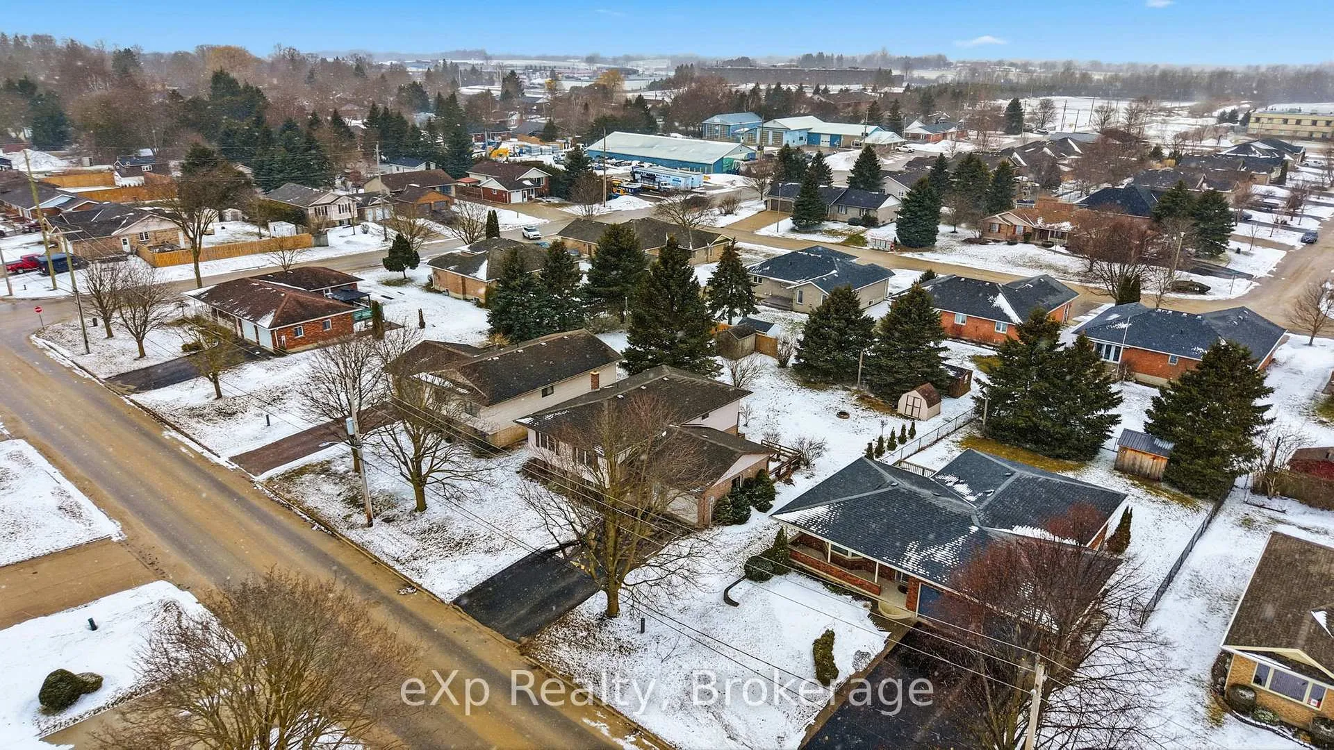 Photo 3 of 407 Durham Street E, Wellington North, Mount Forest — HOMEH